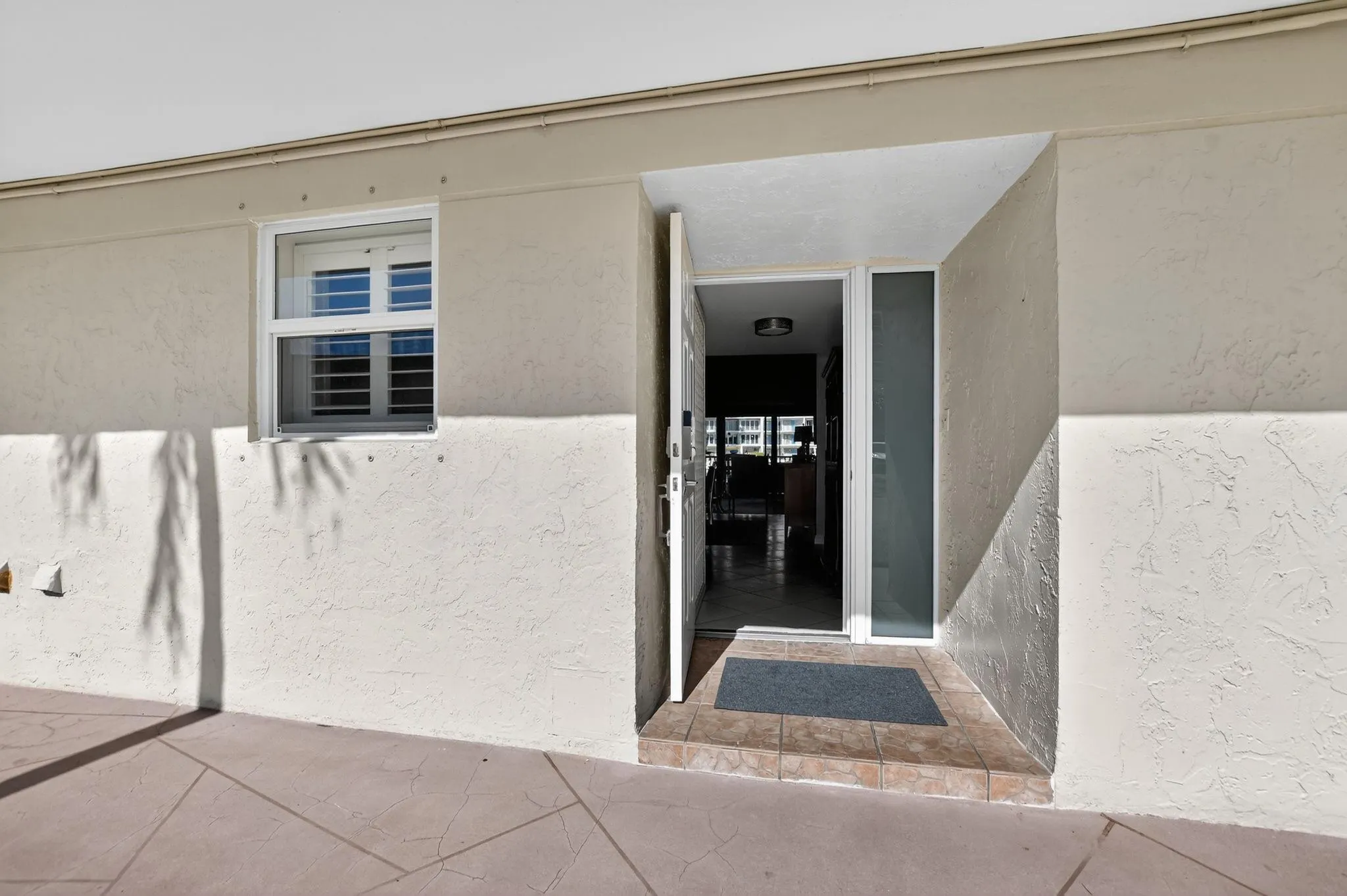 1537 E Hillsboro Blvd, #138