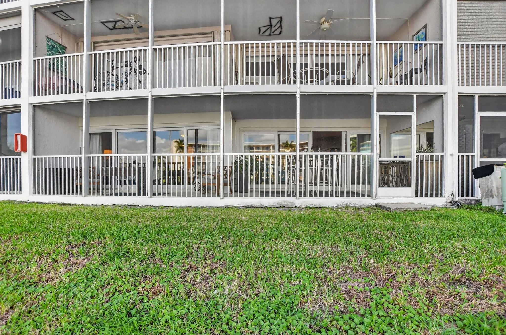1537 E Hillsboro Blvd, #138