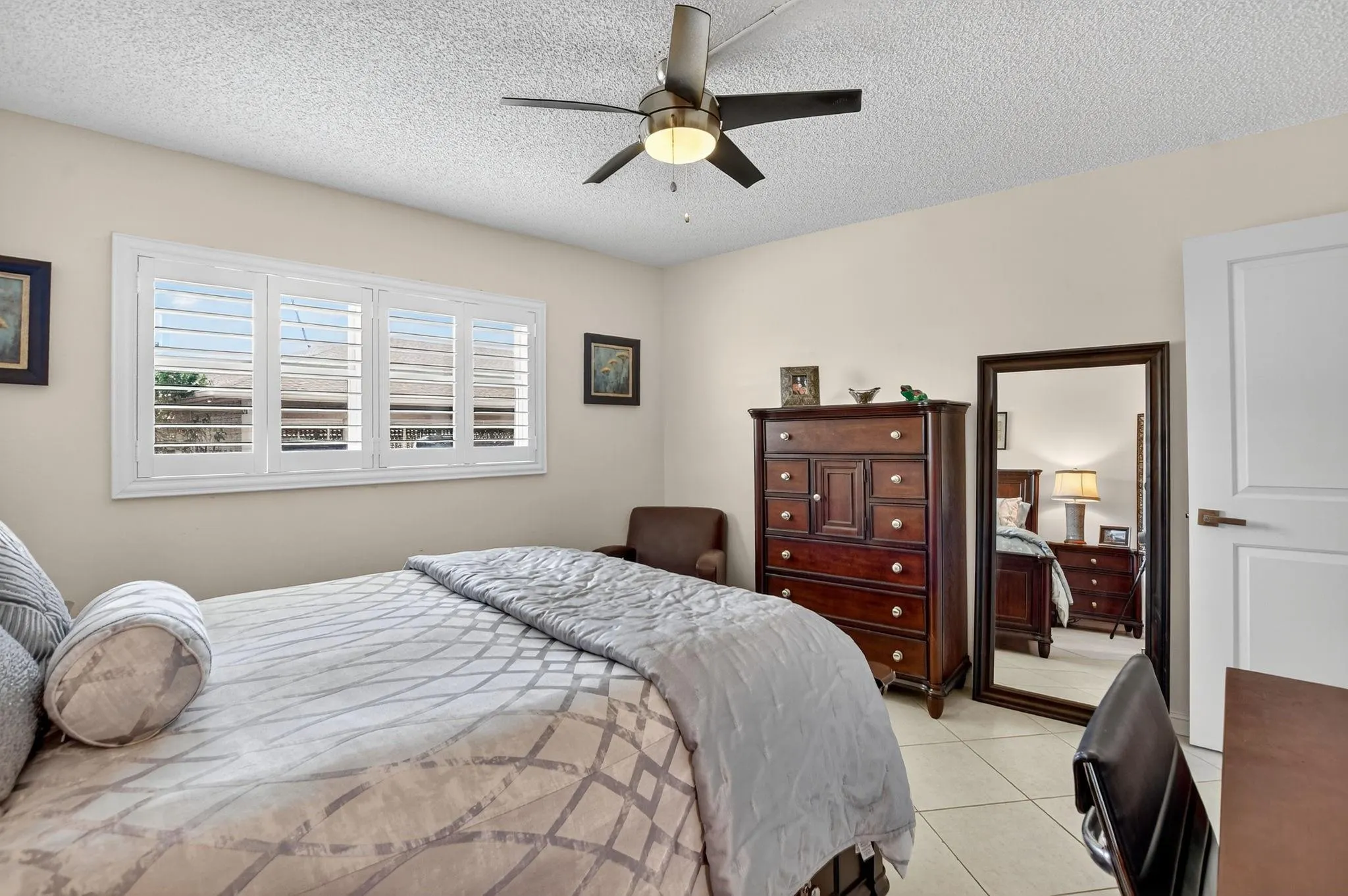 1537 E Hillsboro Blvd, #138