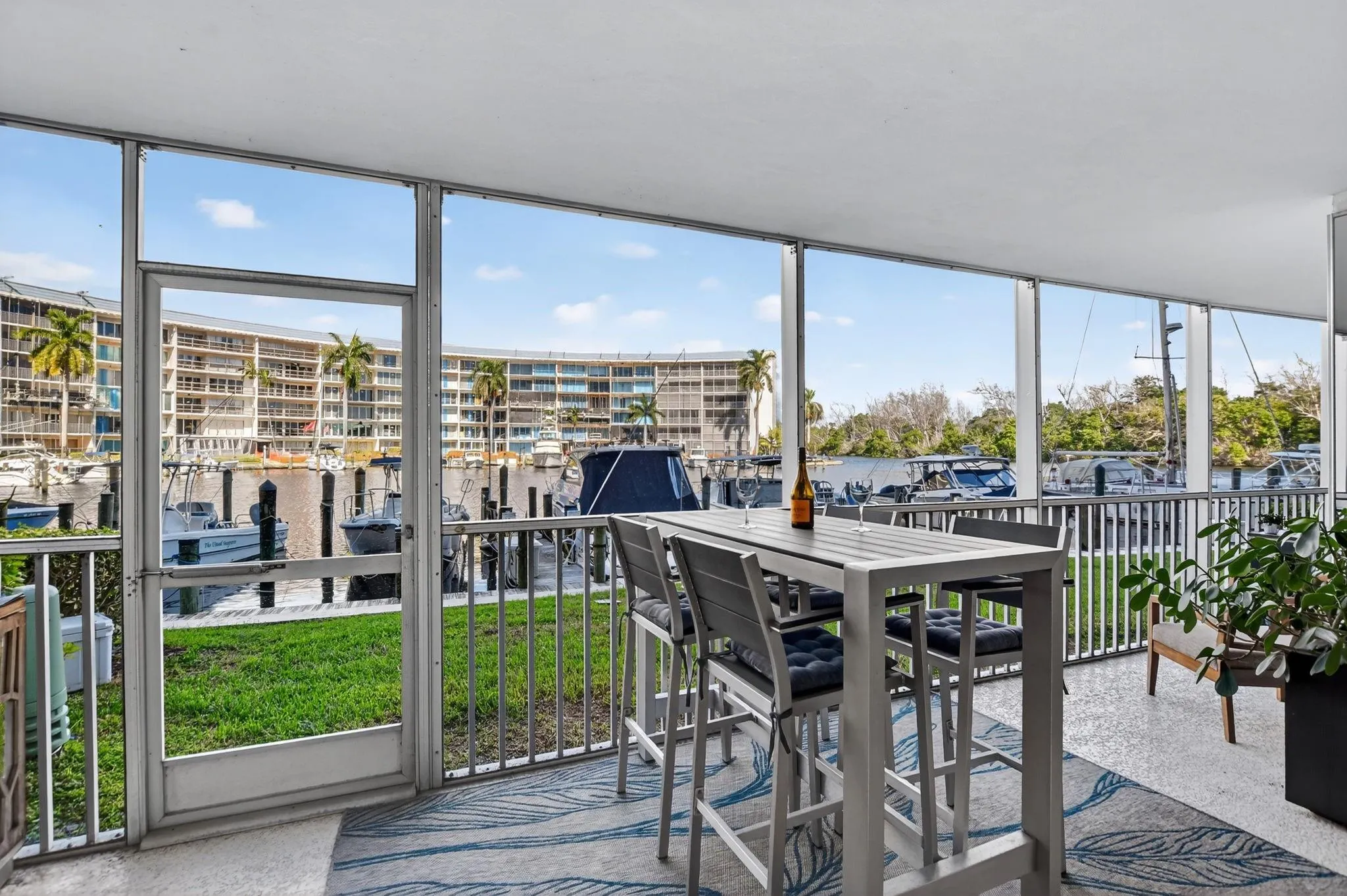 1537 E Hillsboro Blvd, #138