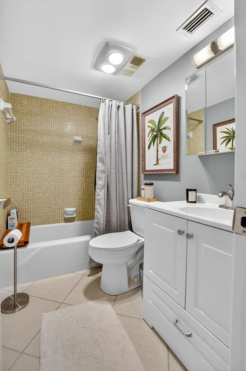 1537 E Hillsboro Blvd, #138
