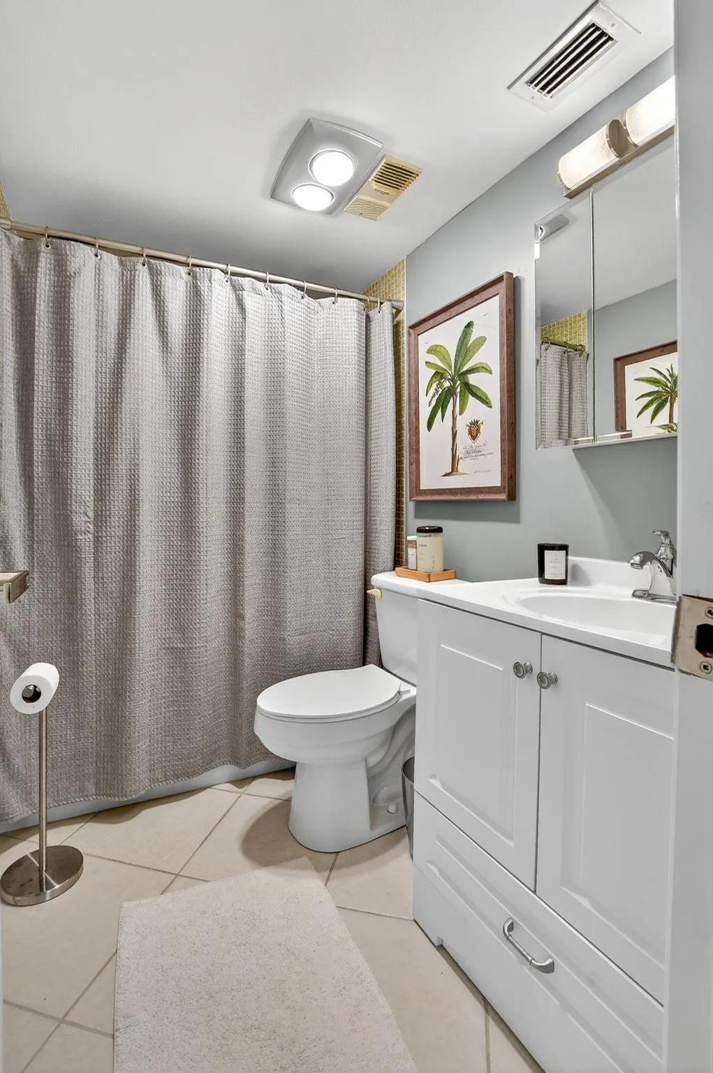 1537 E Hillsboro Blvd, #138