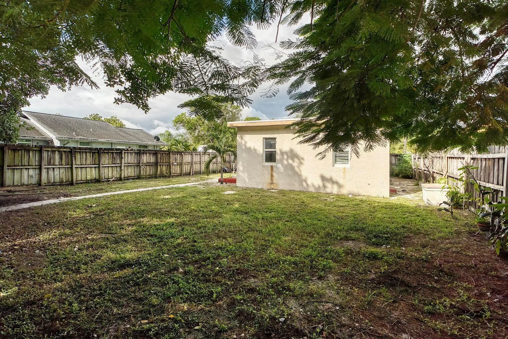 632-634 NW 14th Ter