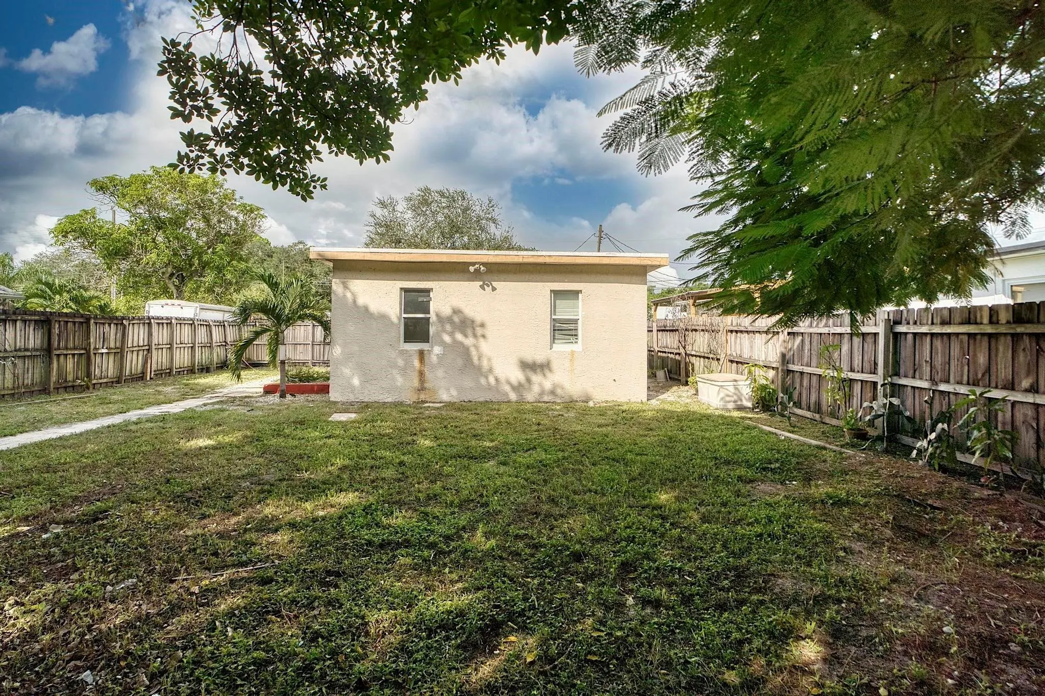 632-634 NW 14th Ter