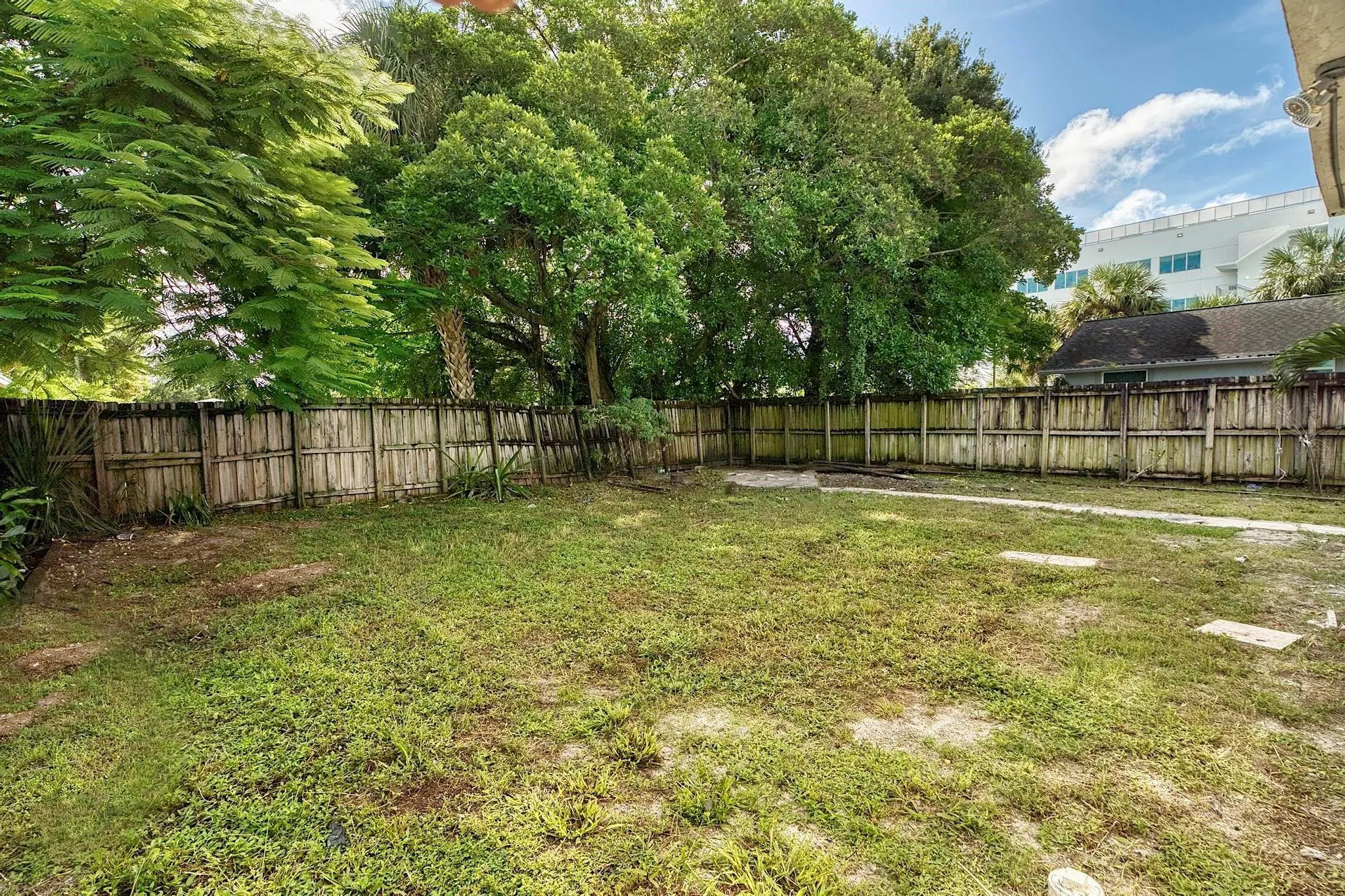 632-634 NW 14th Ter