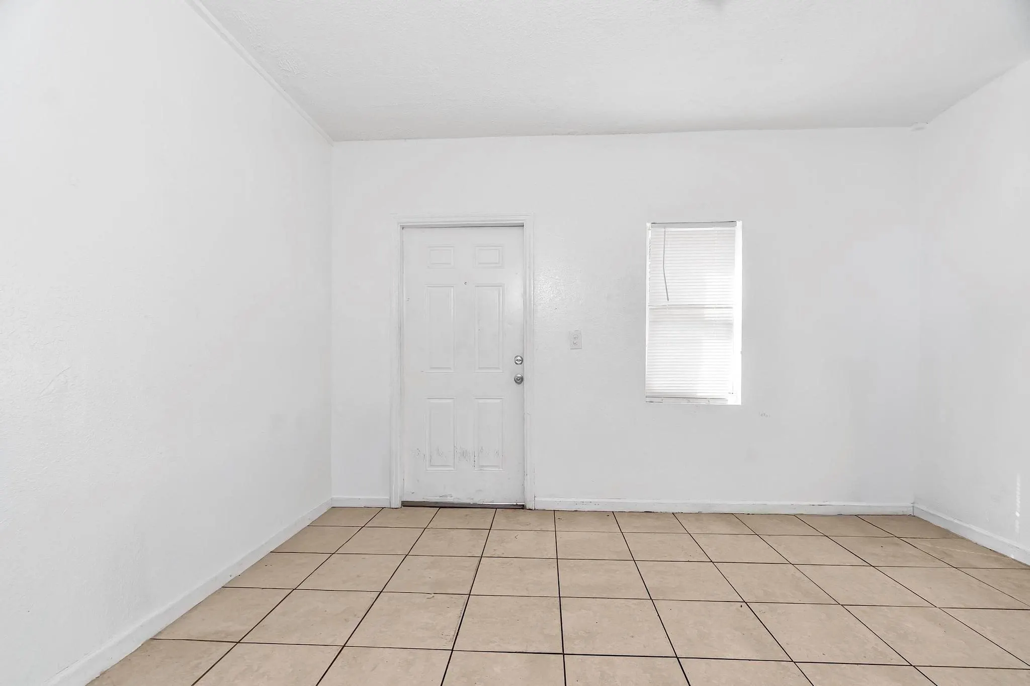 632-634 NW 14th Ter