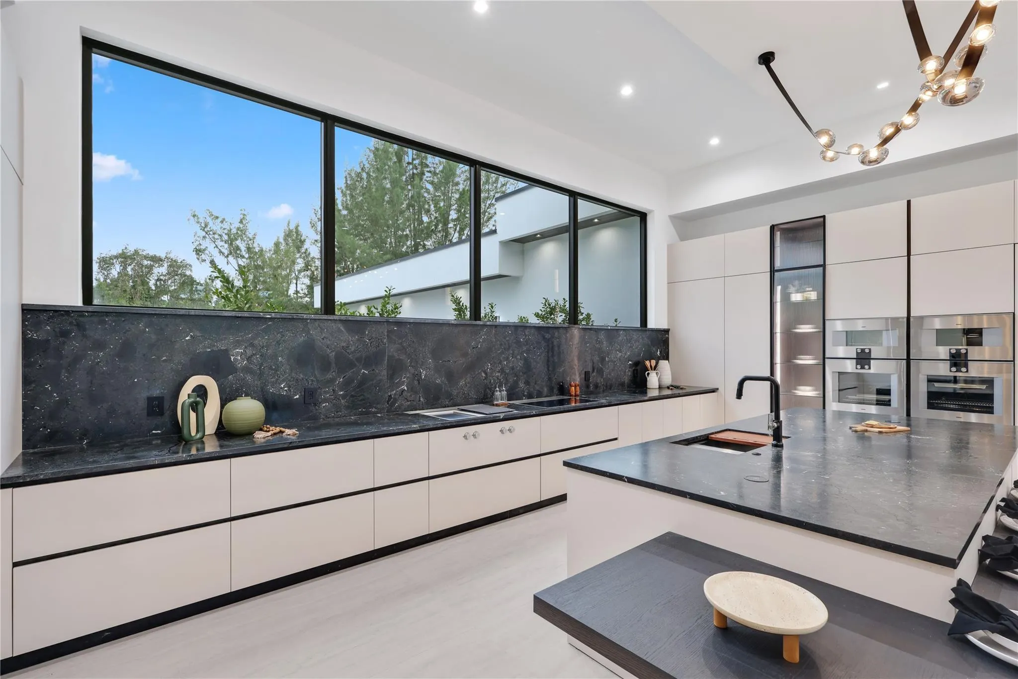 8795 Valencia Ct