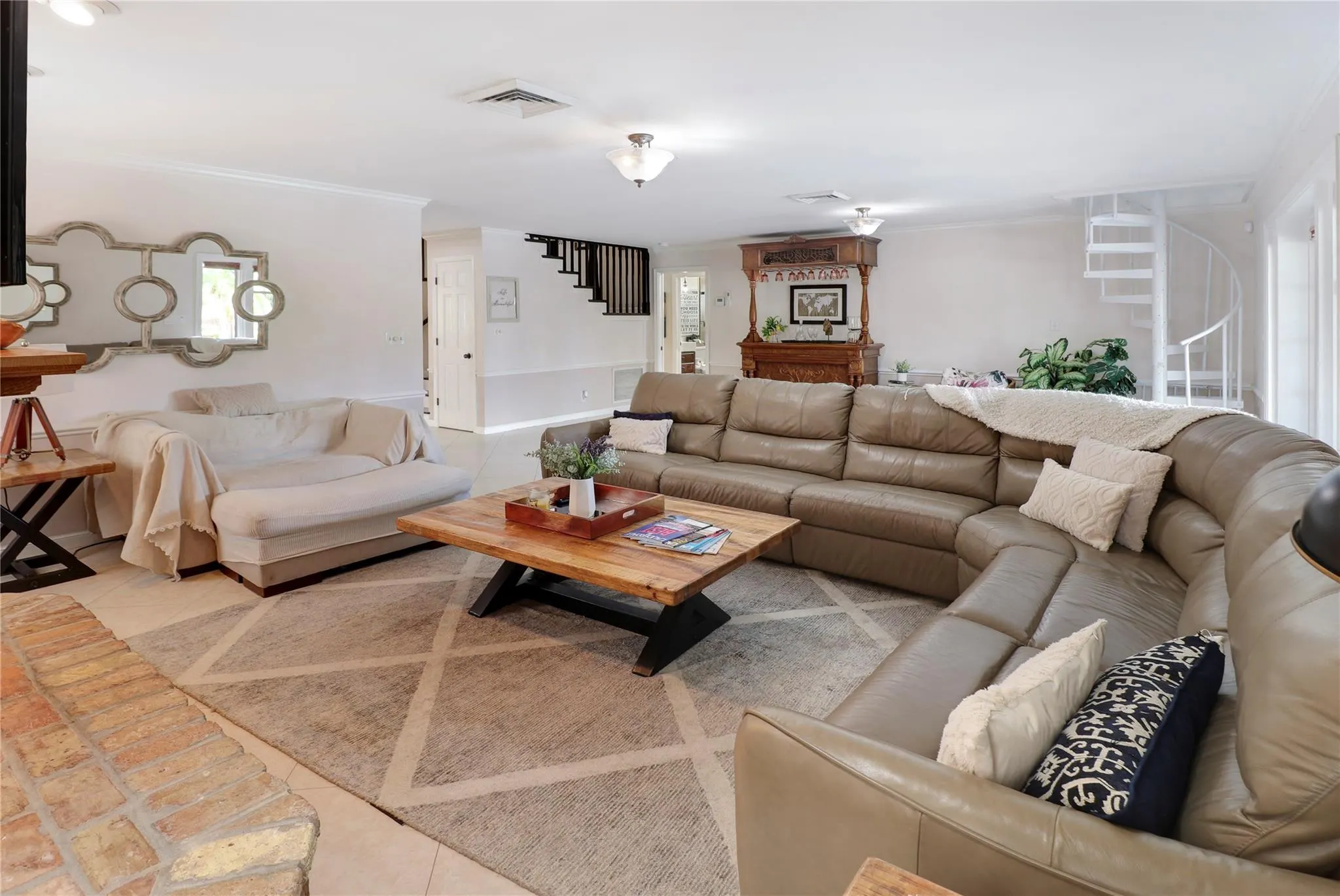 635 Riviera Isle Drive