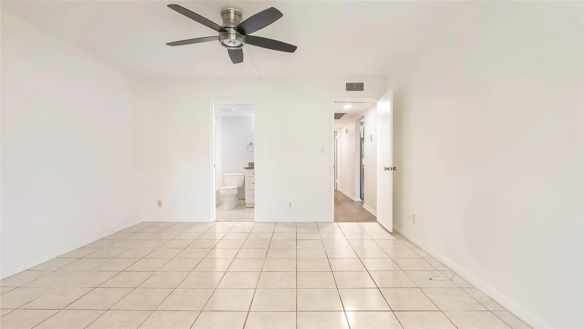 3203 Portofino Pt, #M1