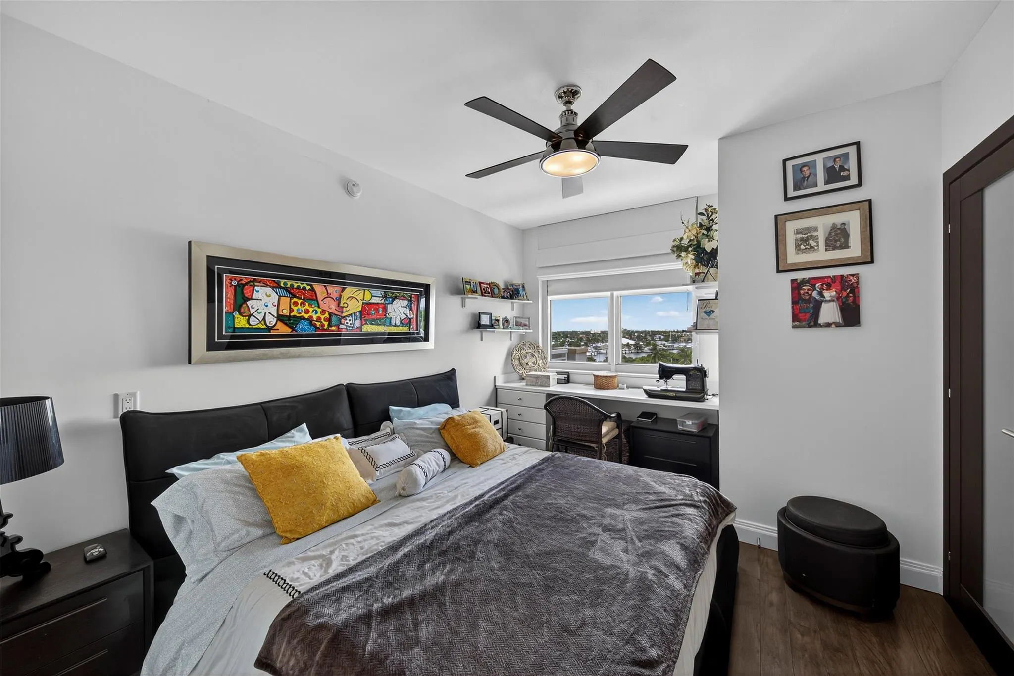 2845 NE 9th St, #806