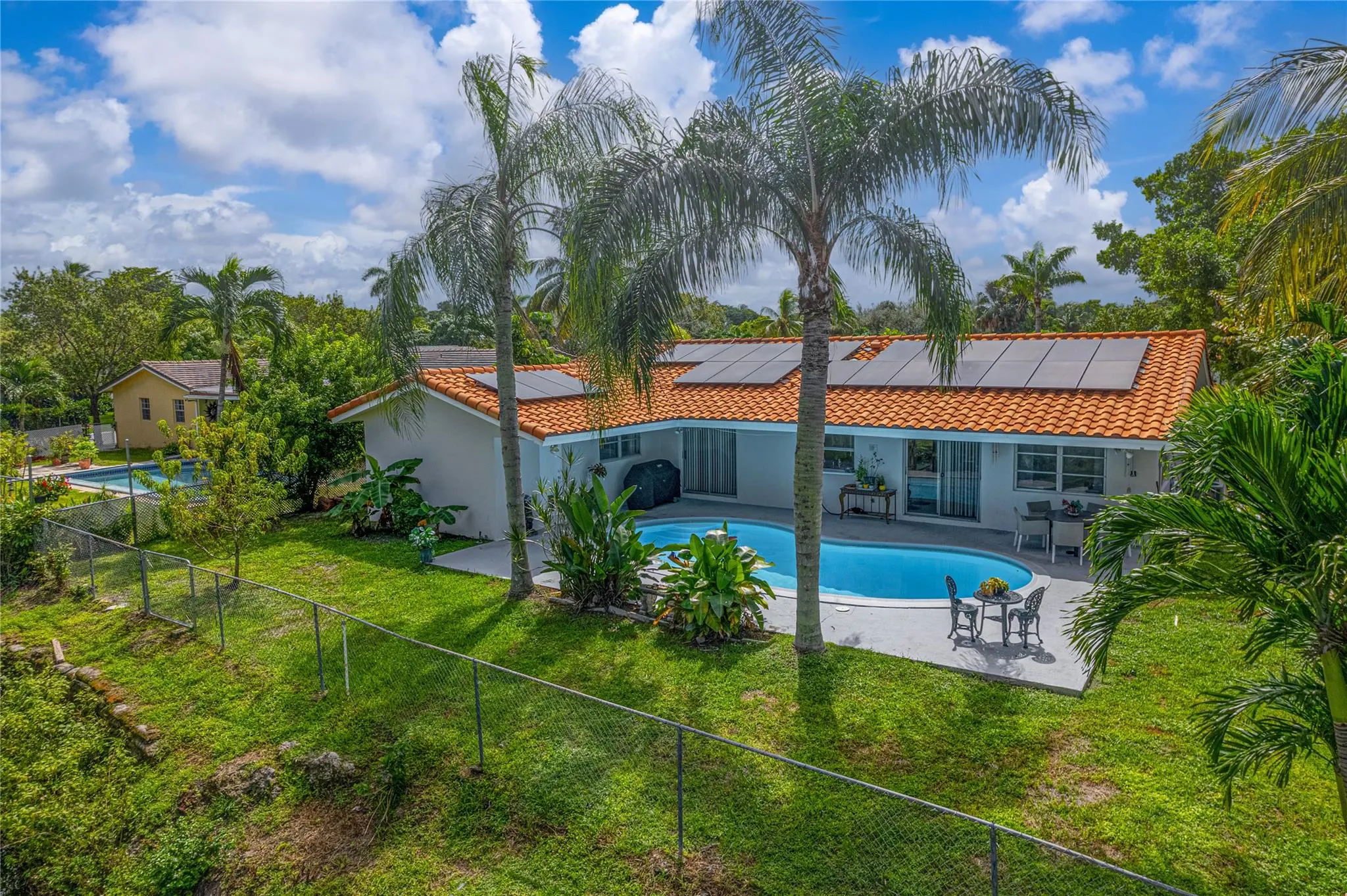 7505 NW 40TH PL