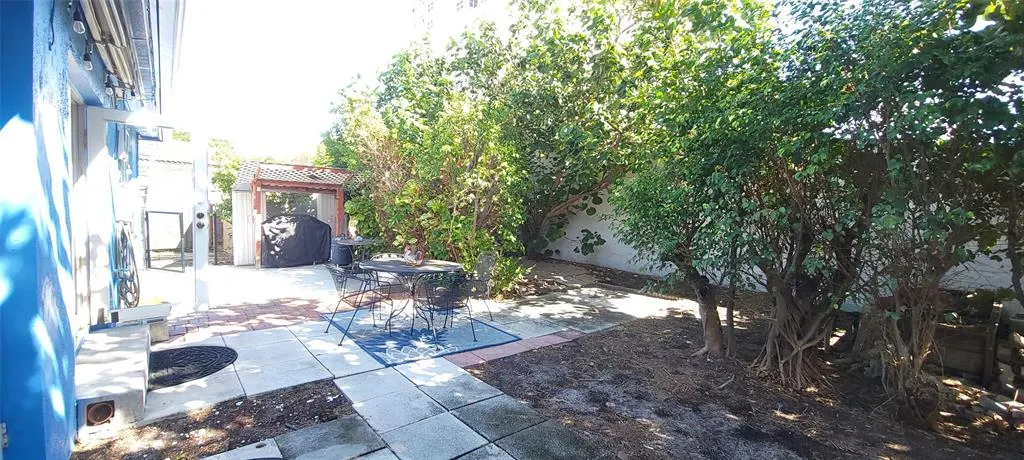 400 Sunset Dr