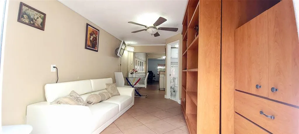 400 Sunset Dr