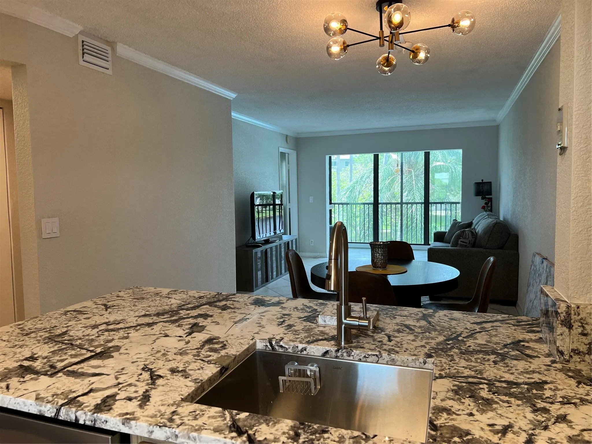 2220 N Cypress Bend Dr, #301