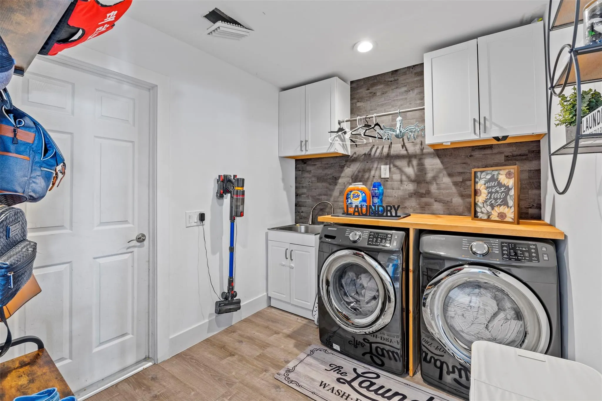 8441 Winnipesaukee Way