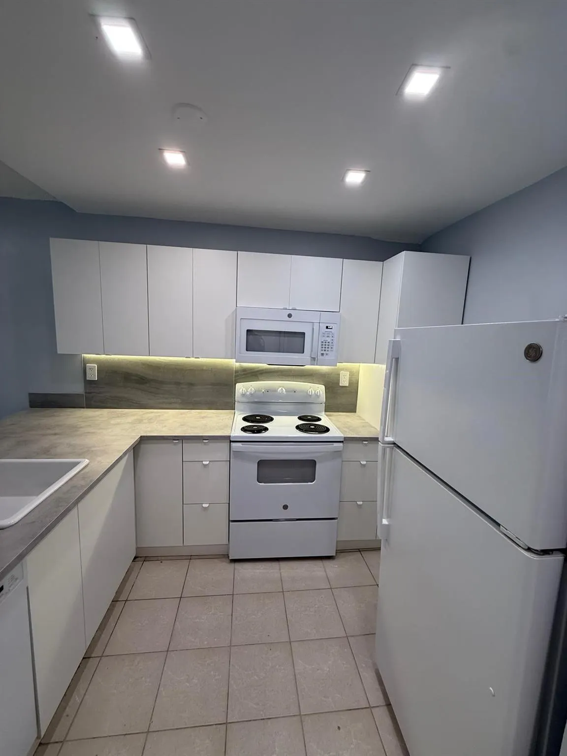 16465 NE 22nd Ave, #105