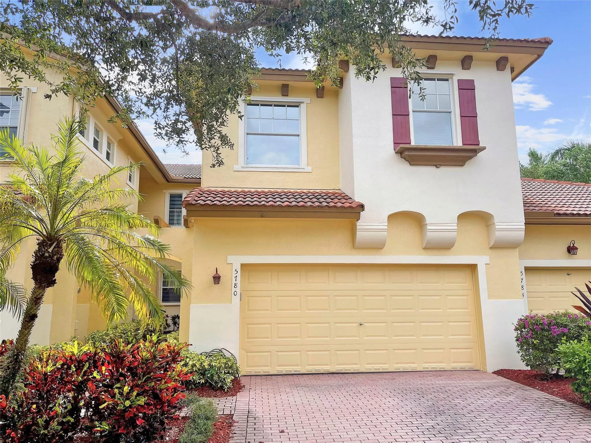 5780 NW 120th Ave