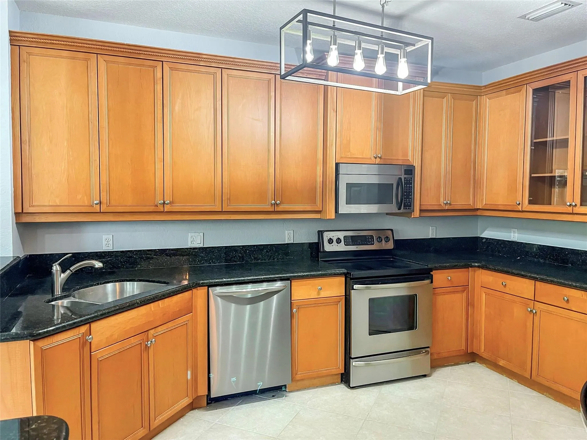 5780 NW 120th Ave