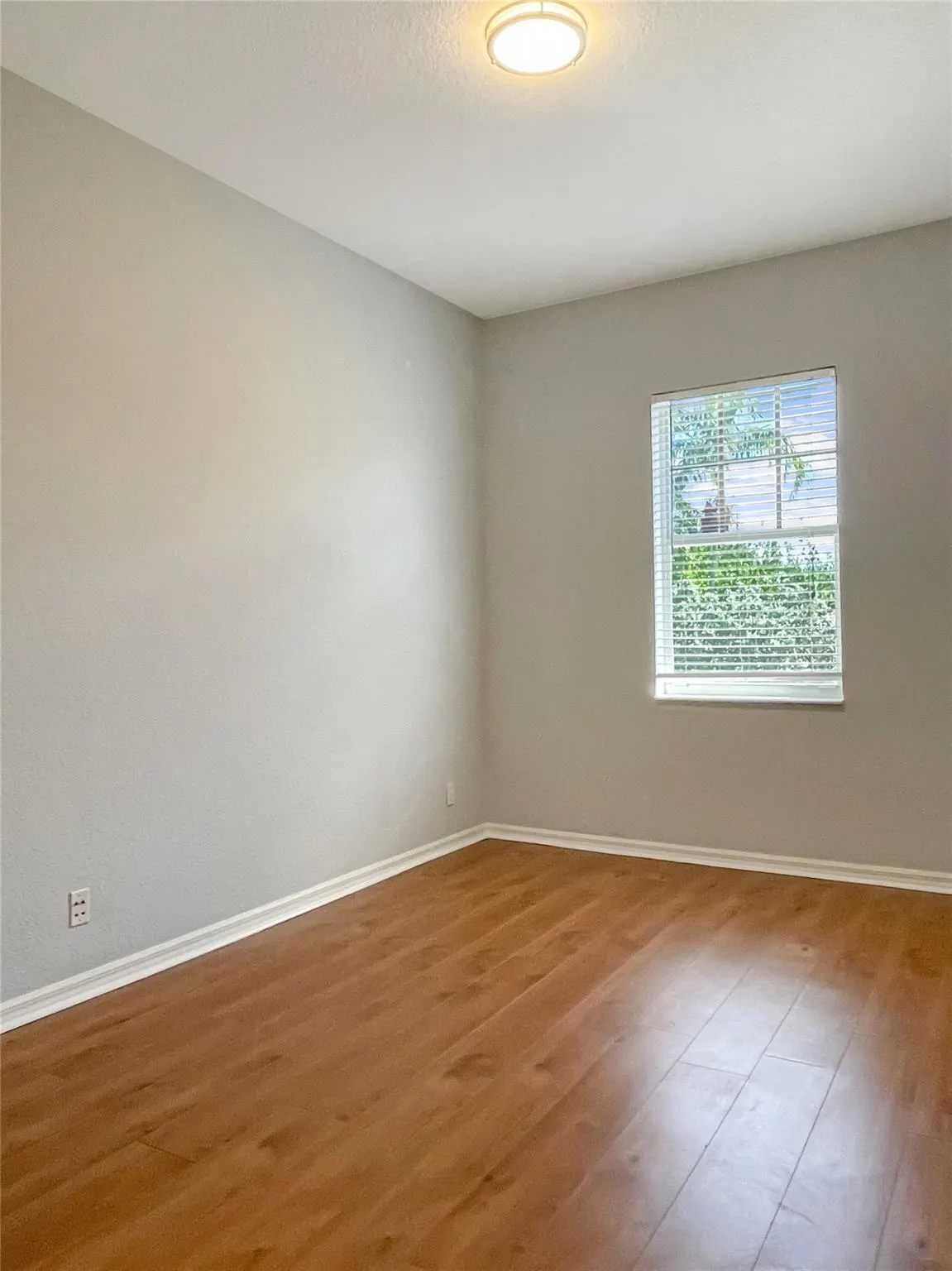 5780 NW 120th Ave