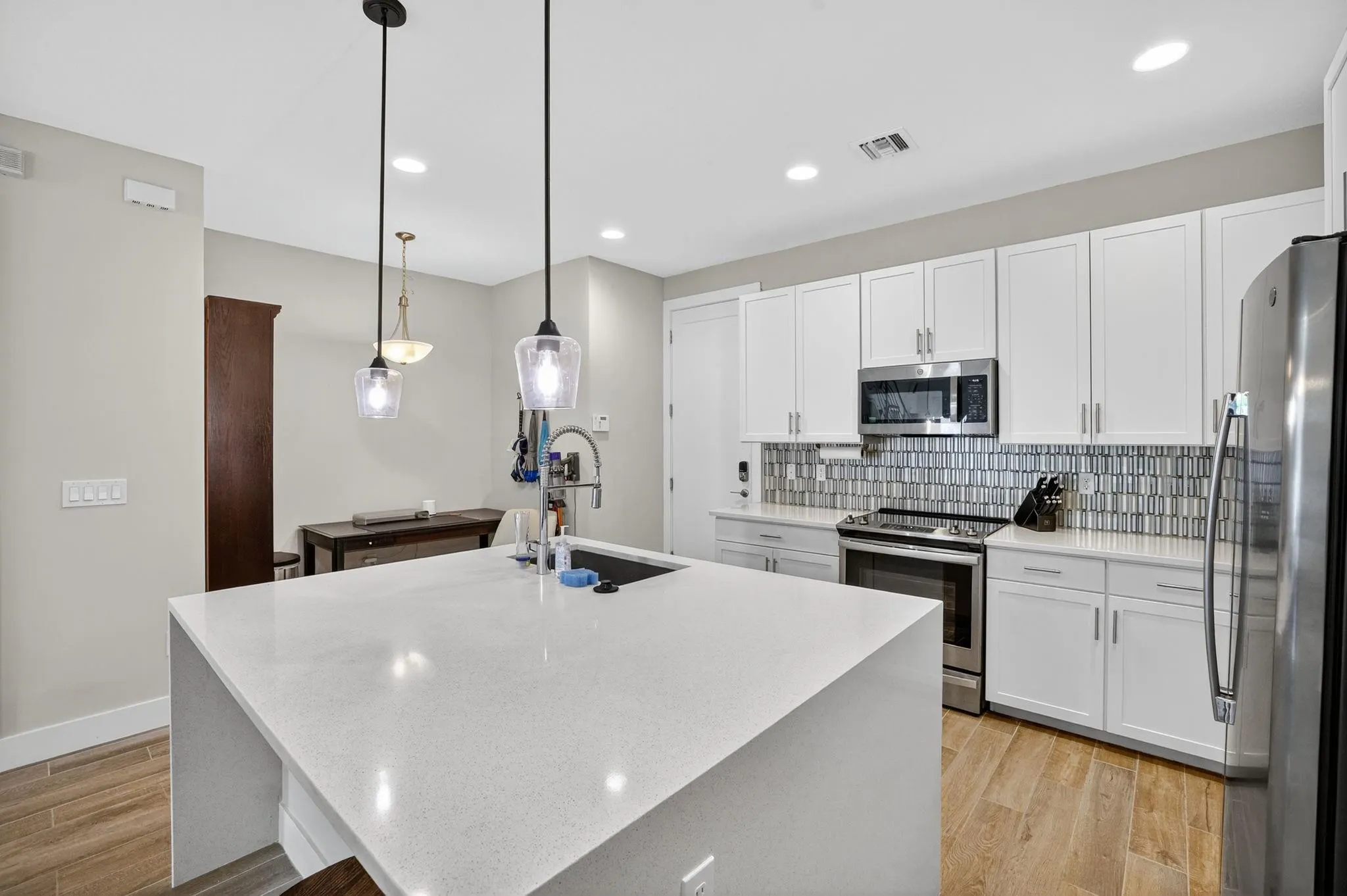 1402 SW 4th Ave, #1402