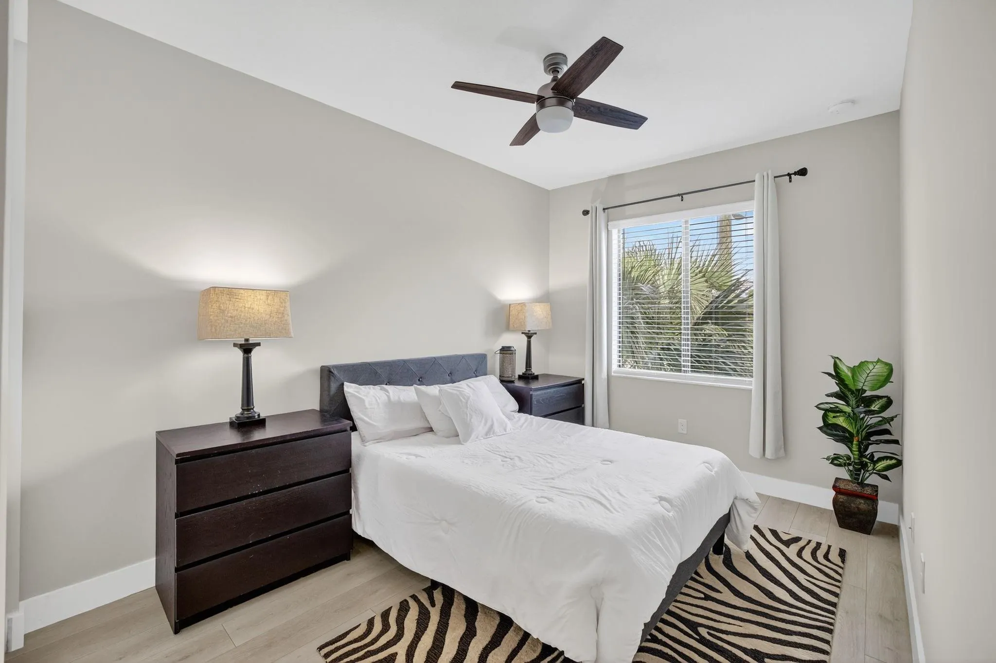 1402 SW 4th Ave, #1402