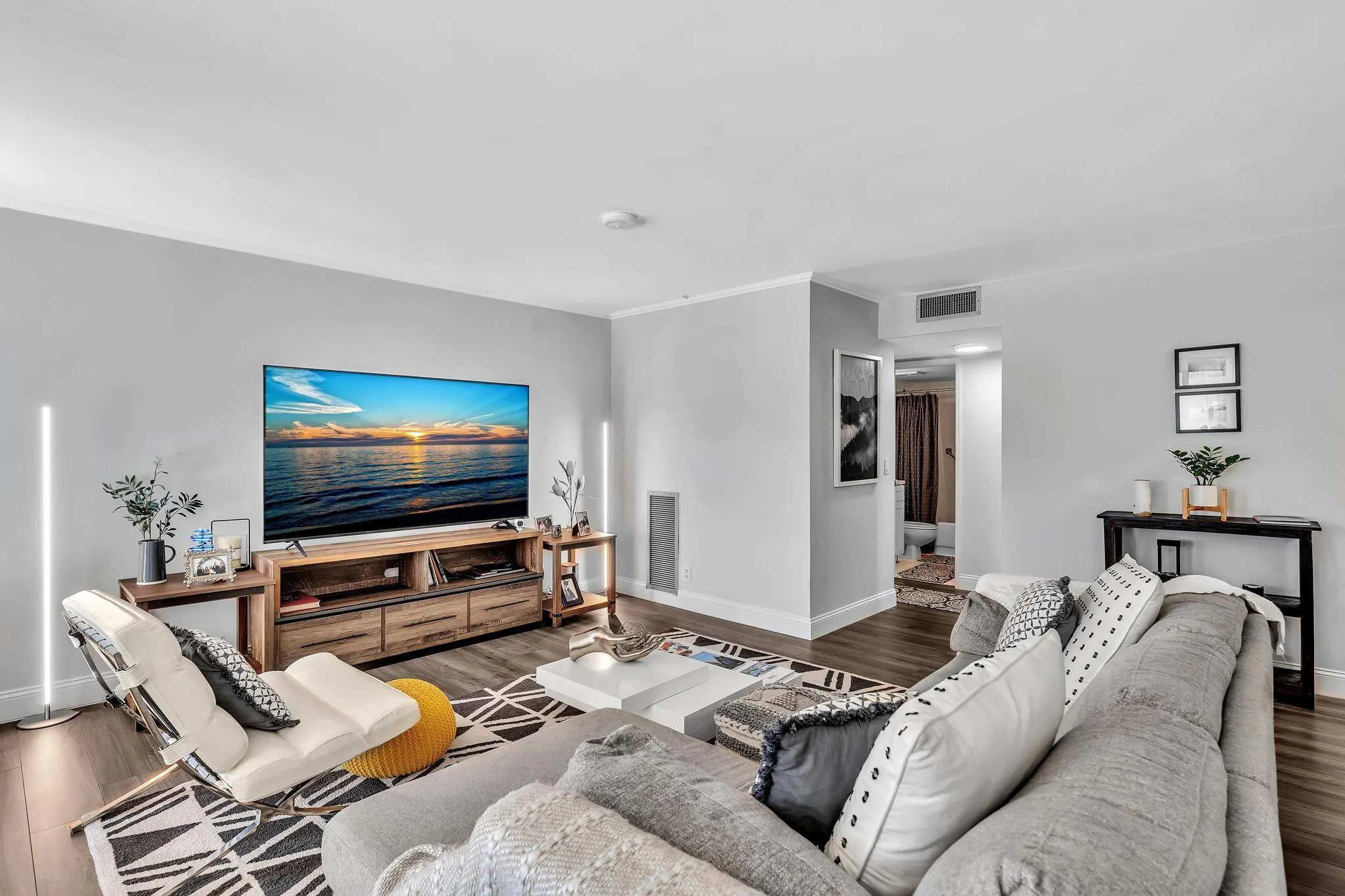 5901 CAMINO DEL SOL #401, #401
