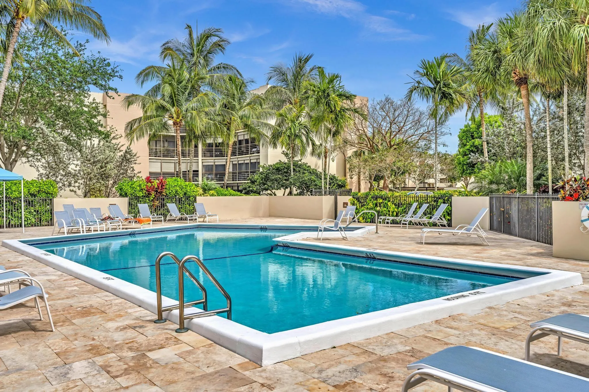 5901 CAMINO DEL SOL #401, #401