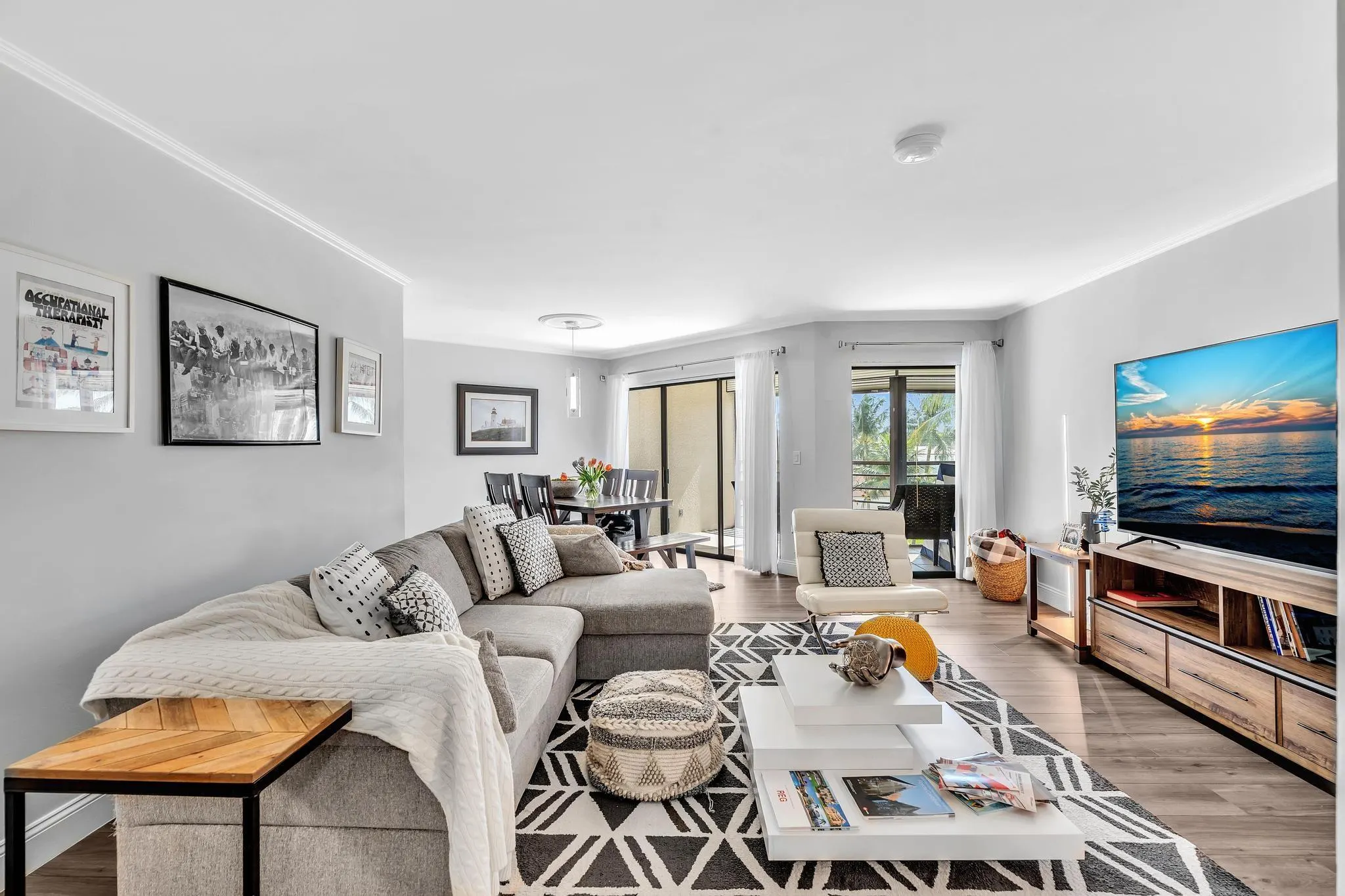 5901 CAMINO DEL SOL #401, #401