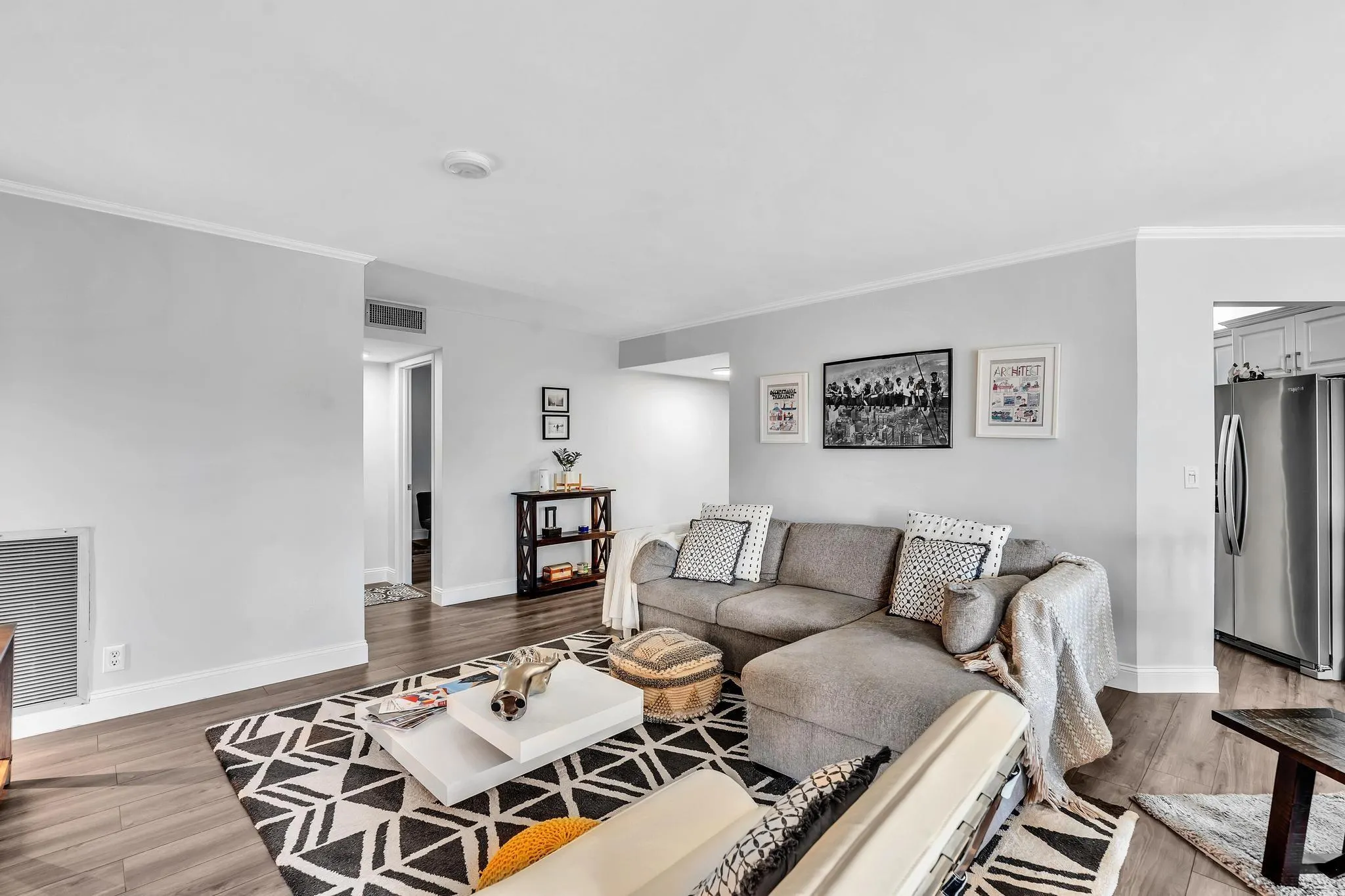 5901 CAMINO DEL SOL #401, #401