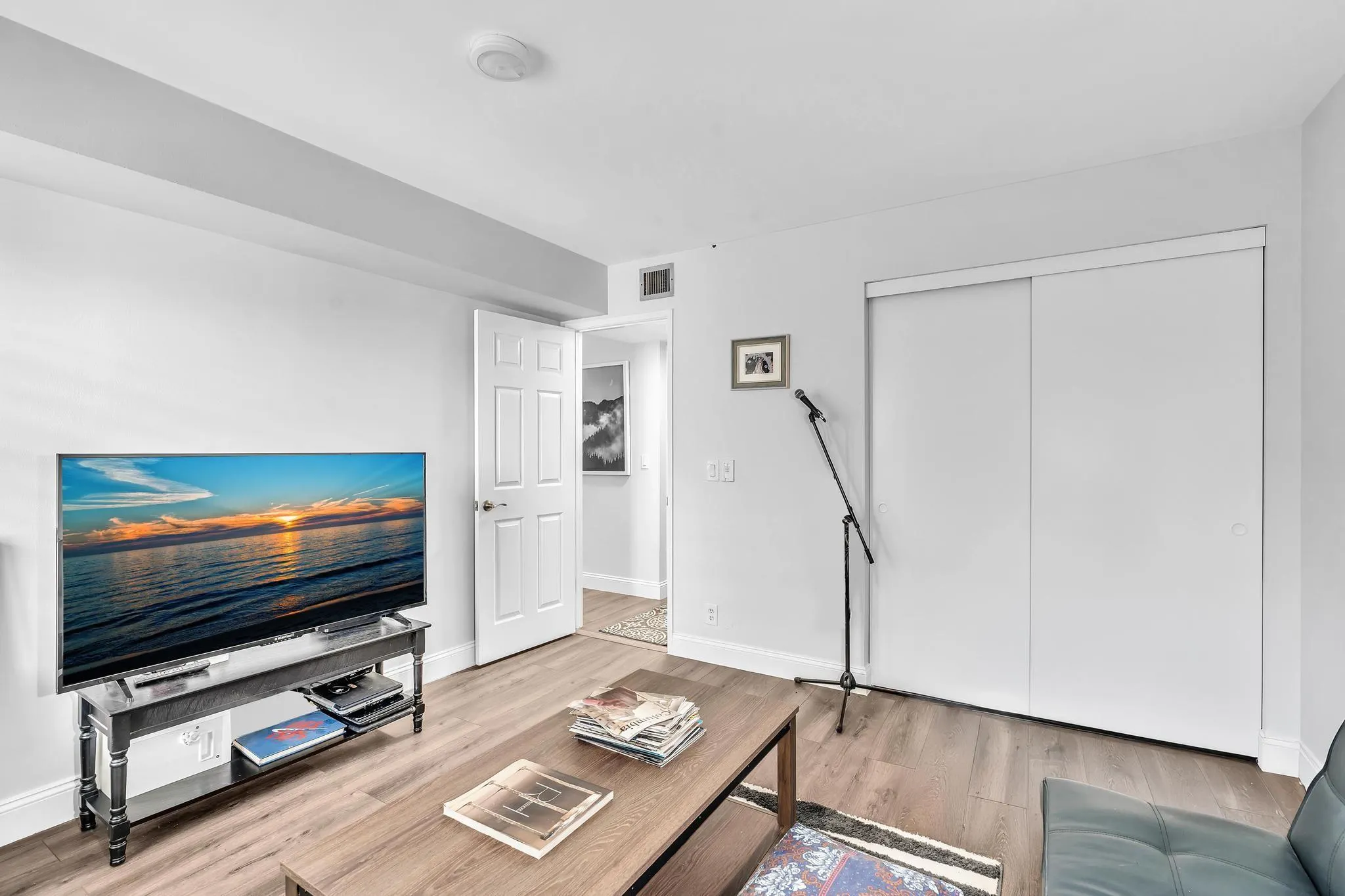 5901 CAMINO DEL SOL #401, #401