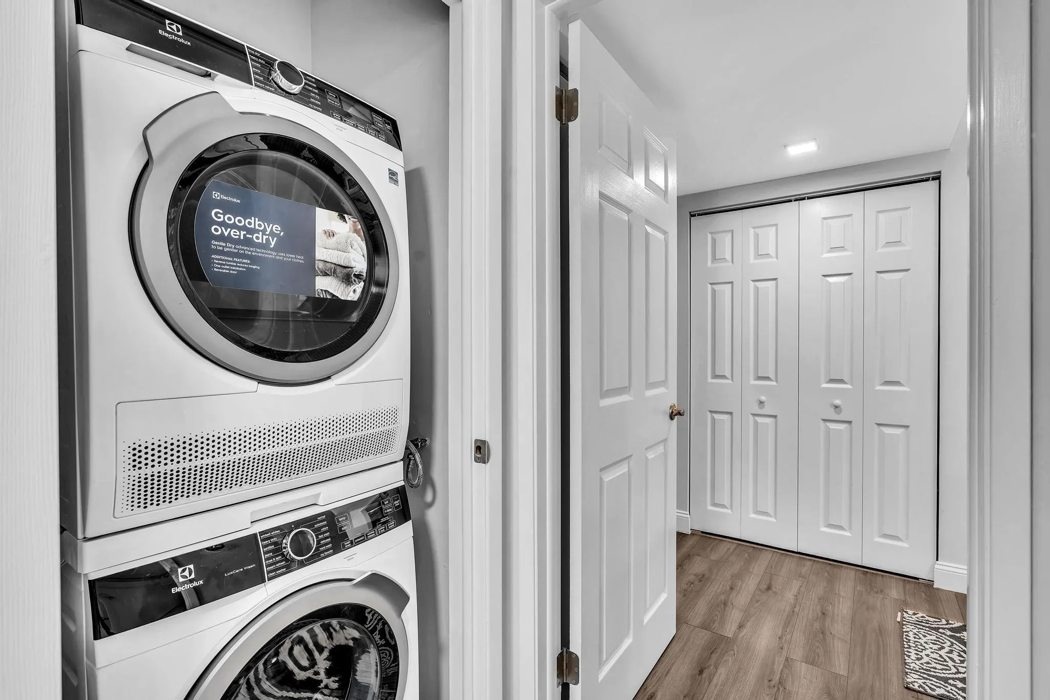 5901 CAMINO DEL SOL #401, #401