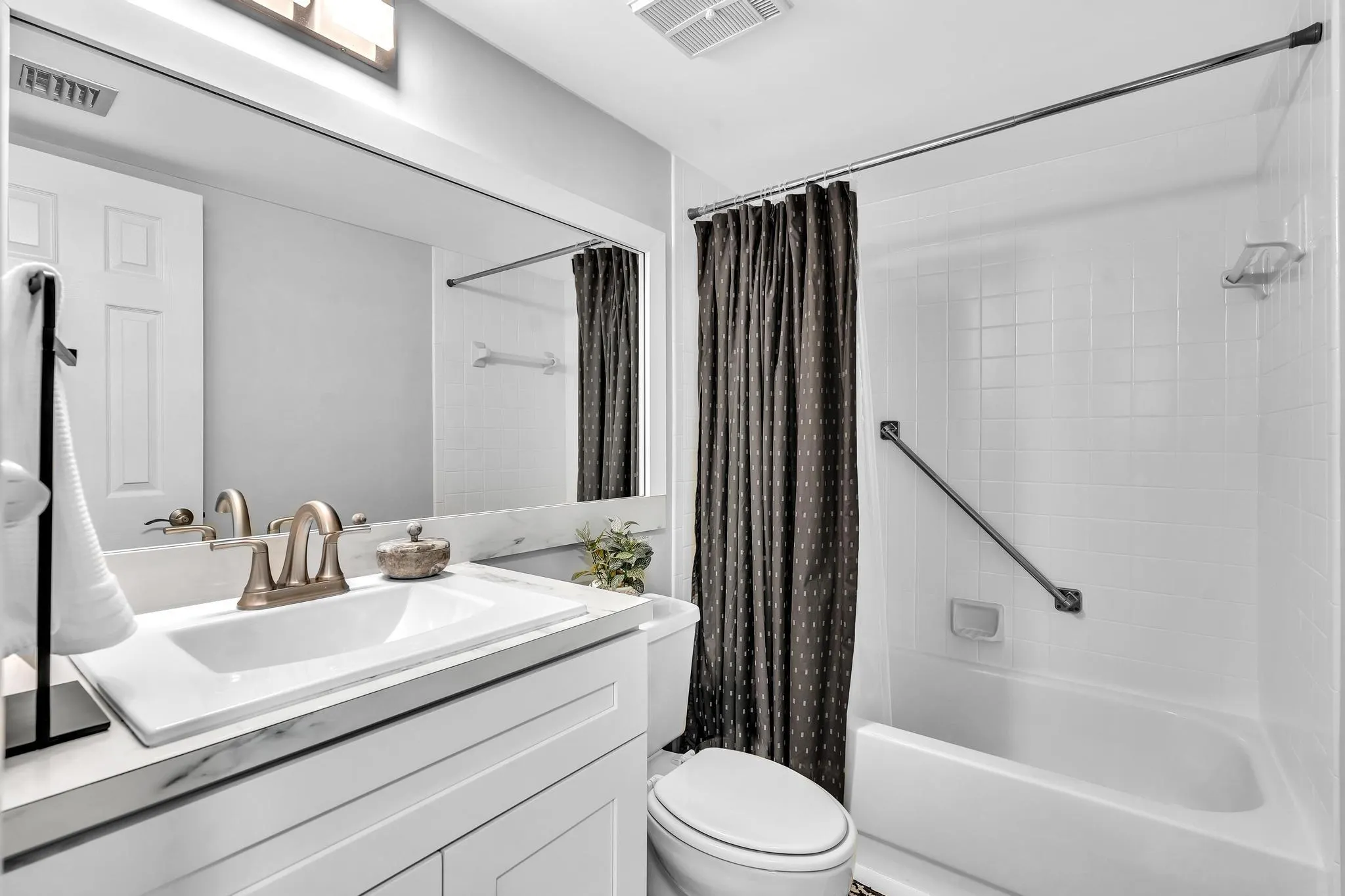 5901 CAMINO DEL SOL #401, #401