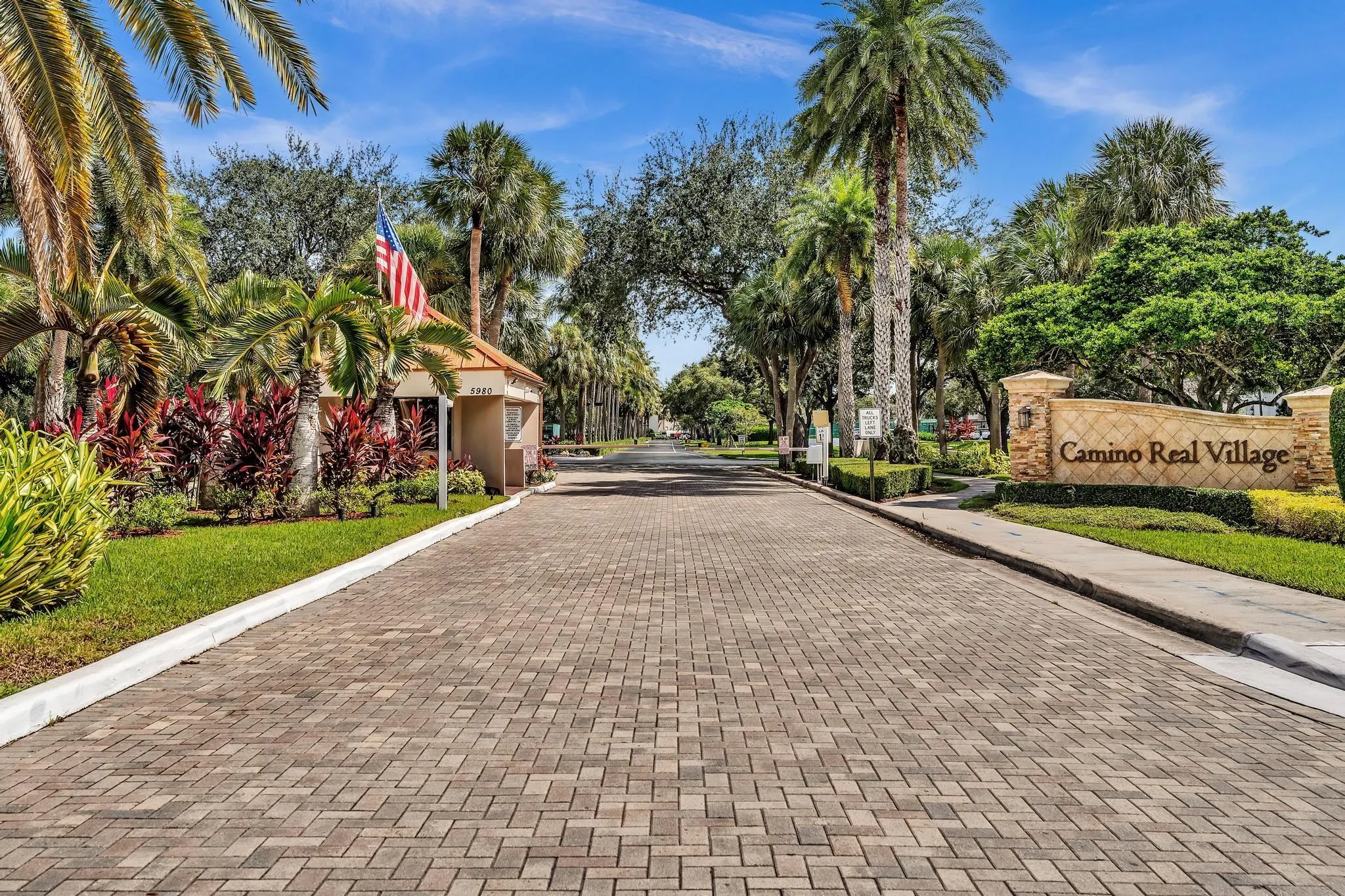 5901 CAMINO DEL SOL #401, #401