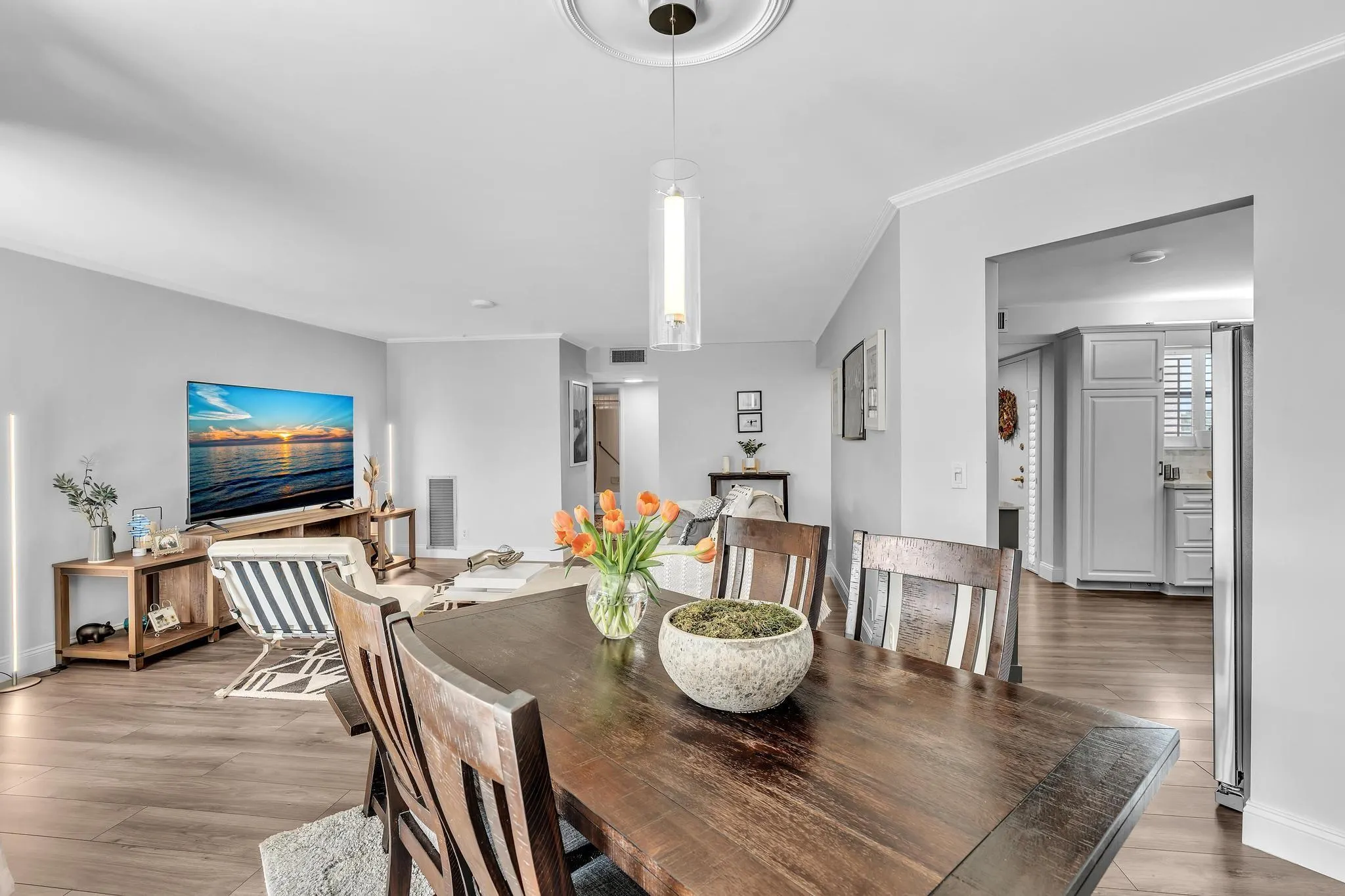 5901 CAMINO DEL SOL #401, #401