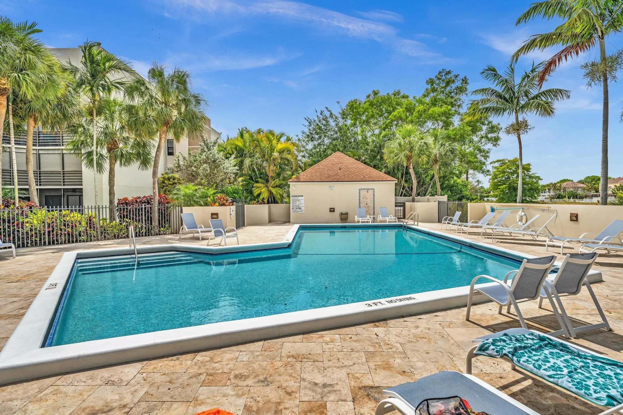 5901 CAMINO DEL SOL #401, #401