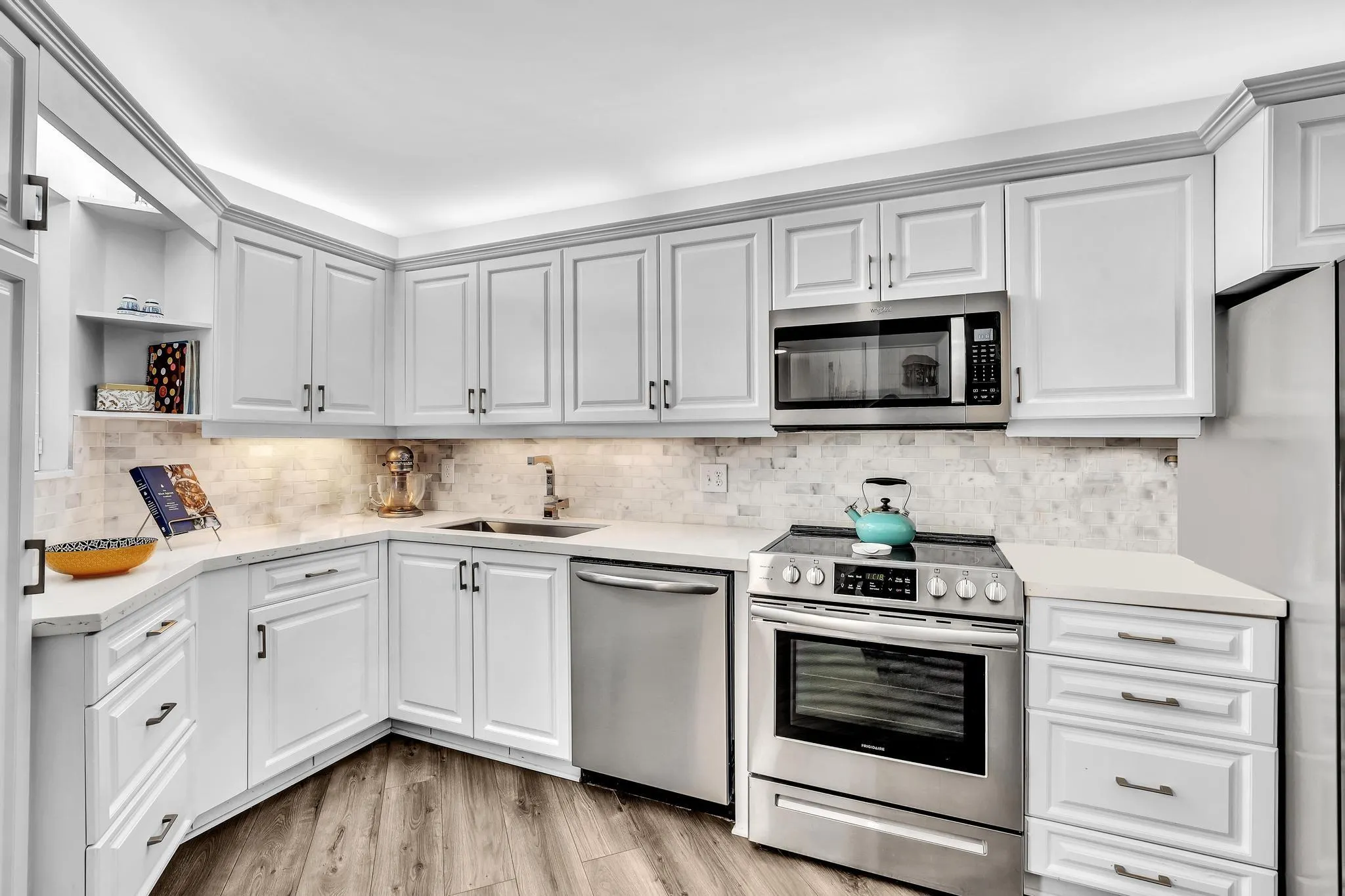 5901 CAMINO DEL SOL #401, #401