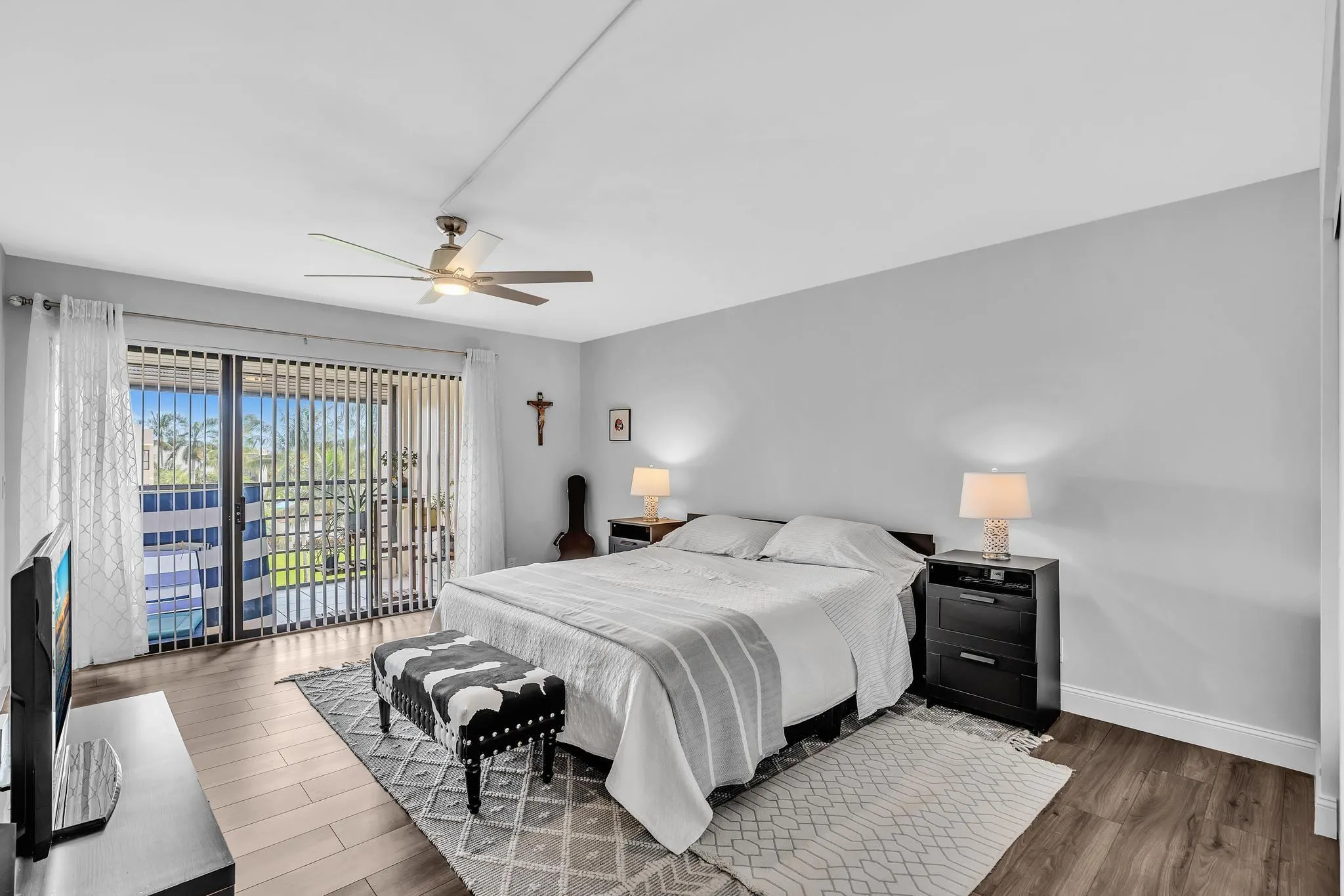 5901 CAMINO DEL SOL #401, #401