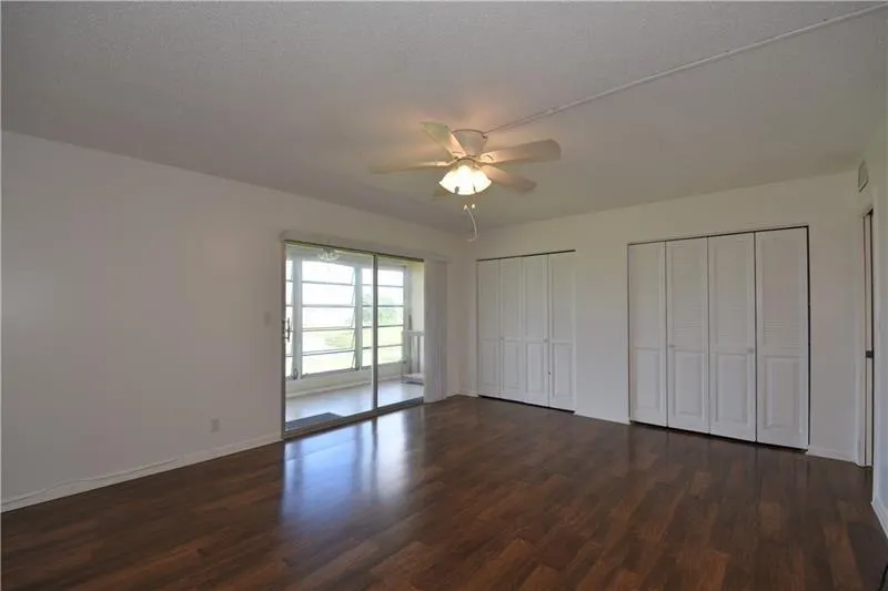 2801 Victoria Way, #J4