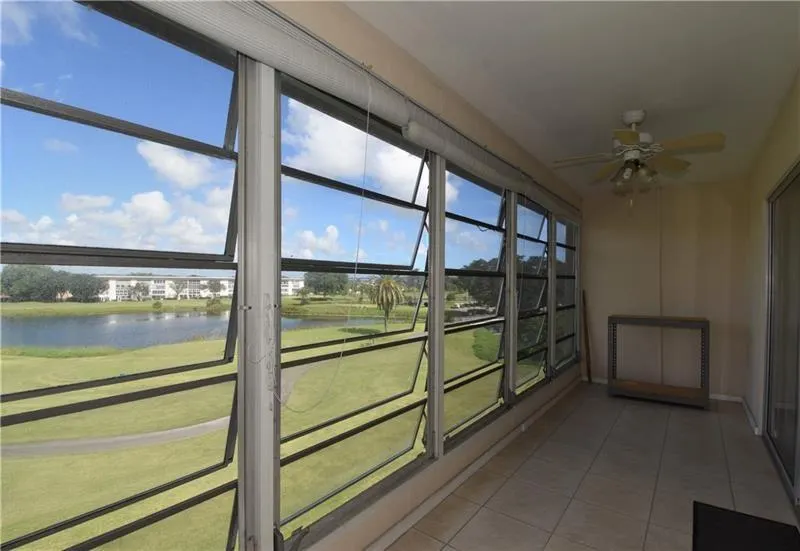 2801 Victoria Way, #J4