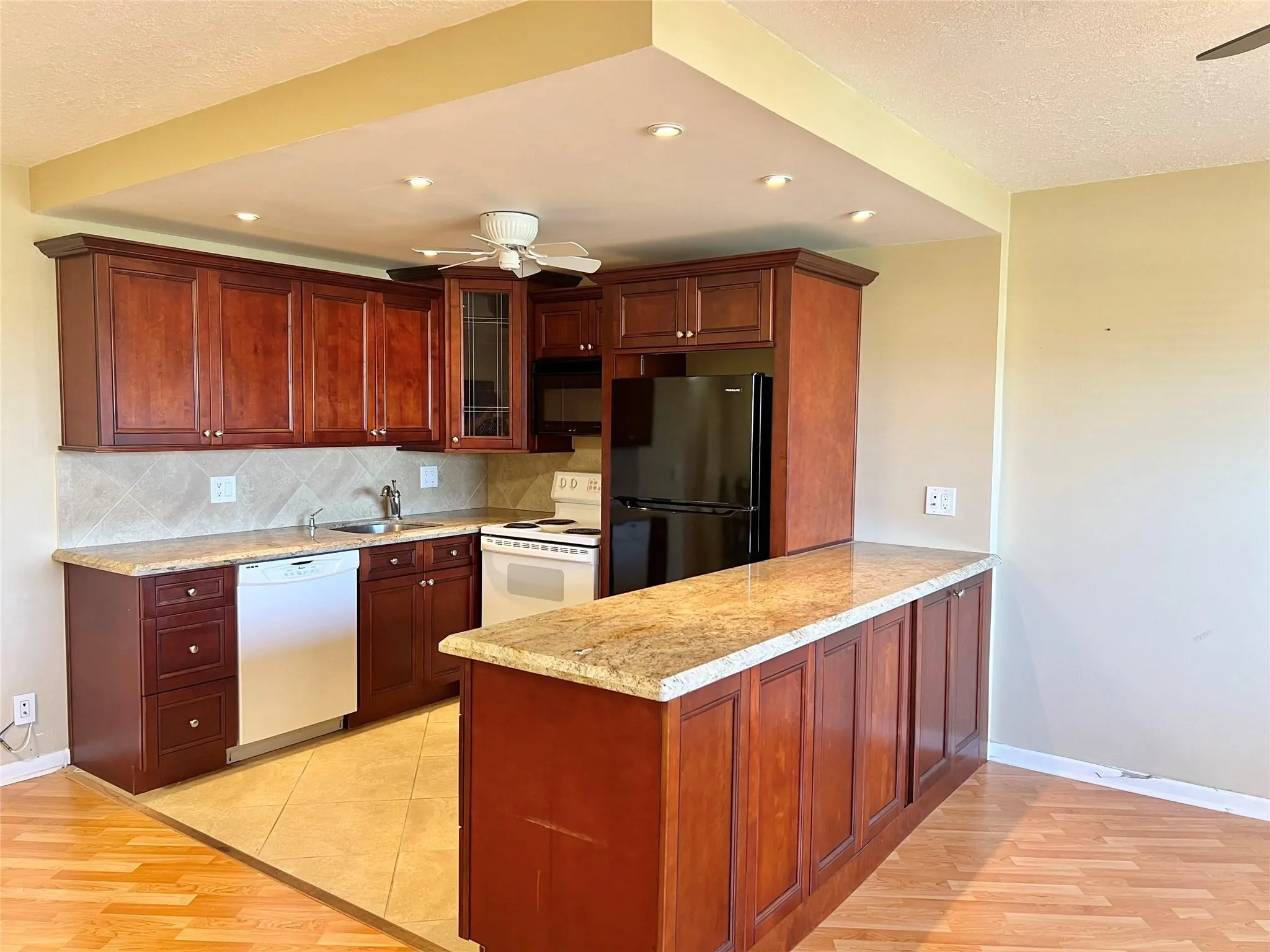 466 Grantham E, #466