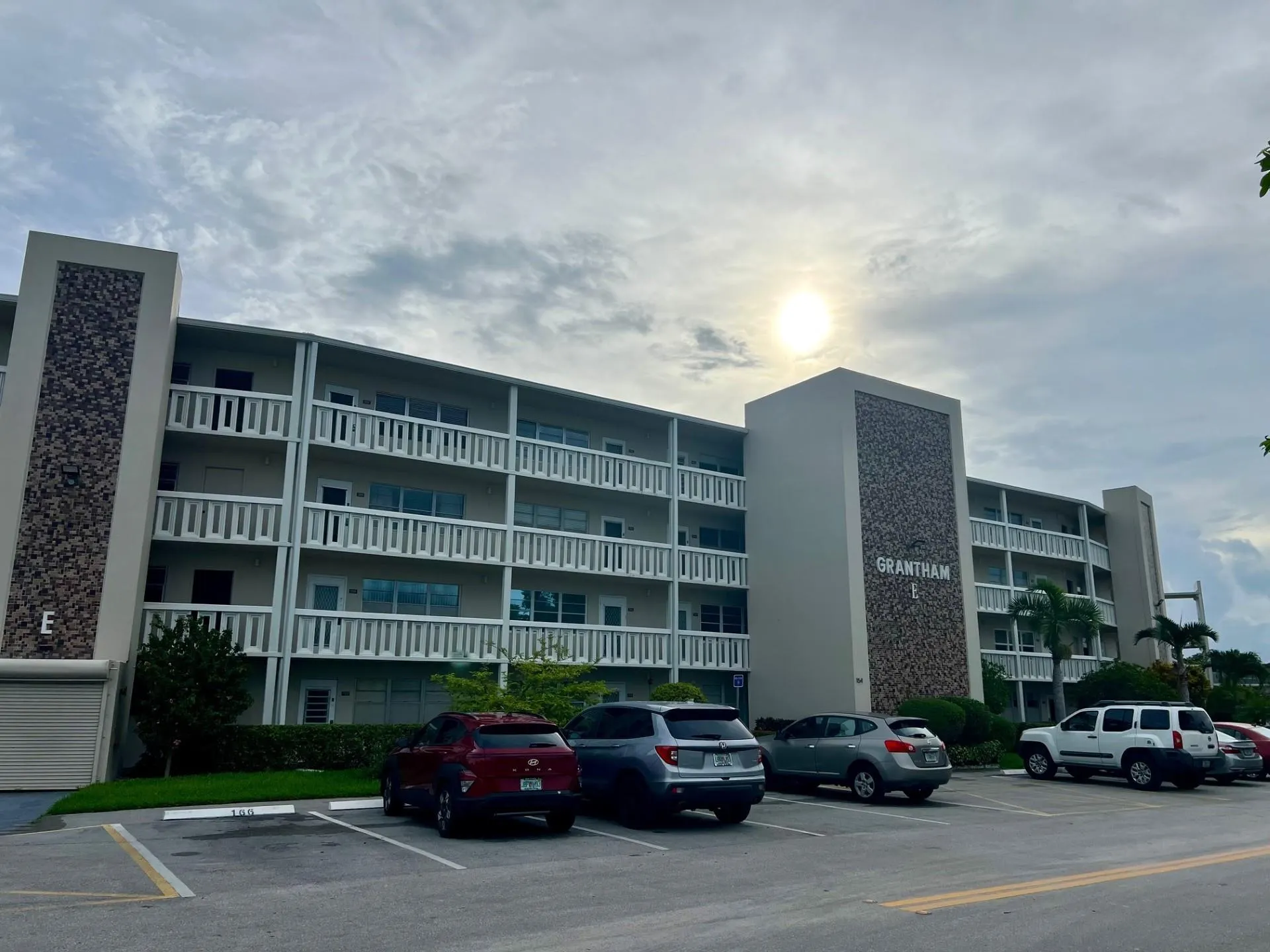 466 Grantham E, #466