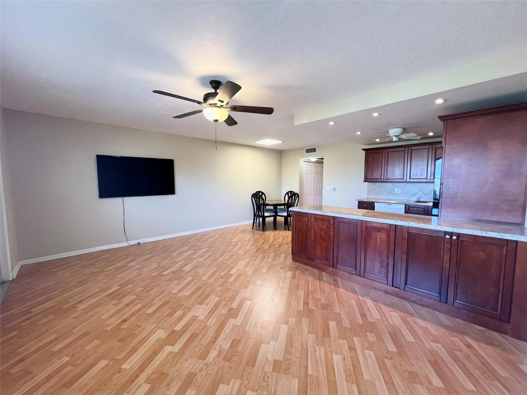 466 Grantham E, #466