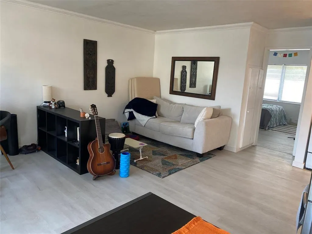 901 N Birch Rd, #9B