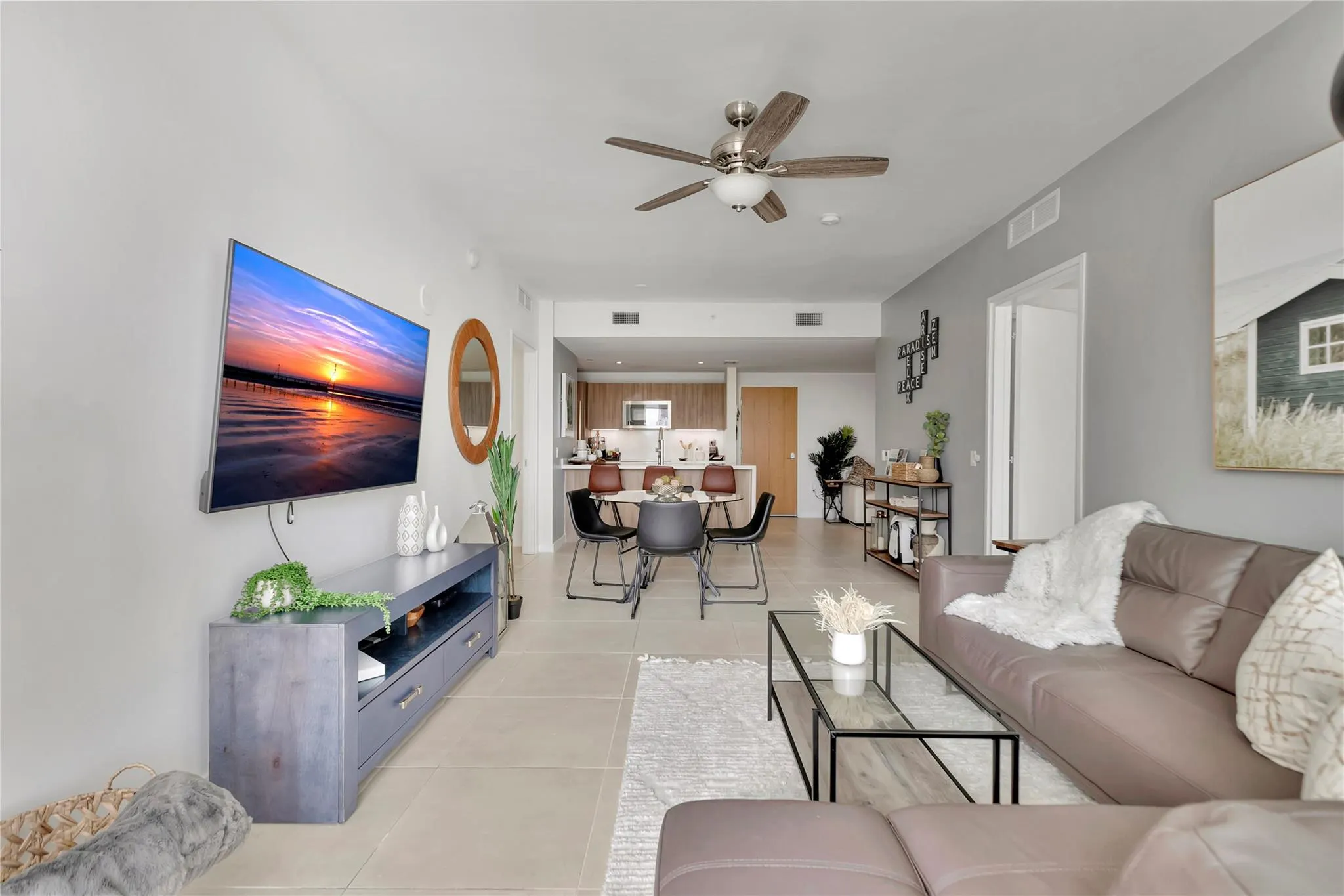 401 N Birch Rd, #504
