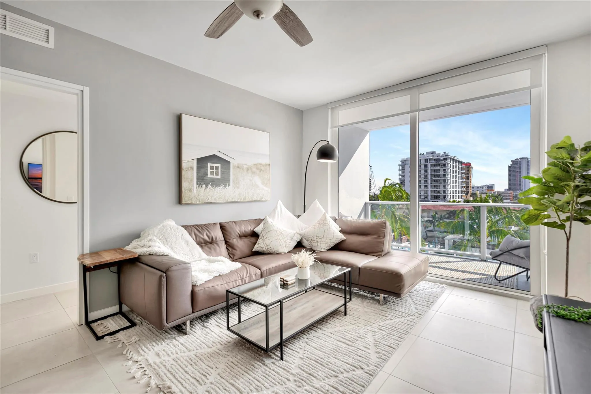 401 N Birch Rd, #504