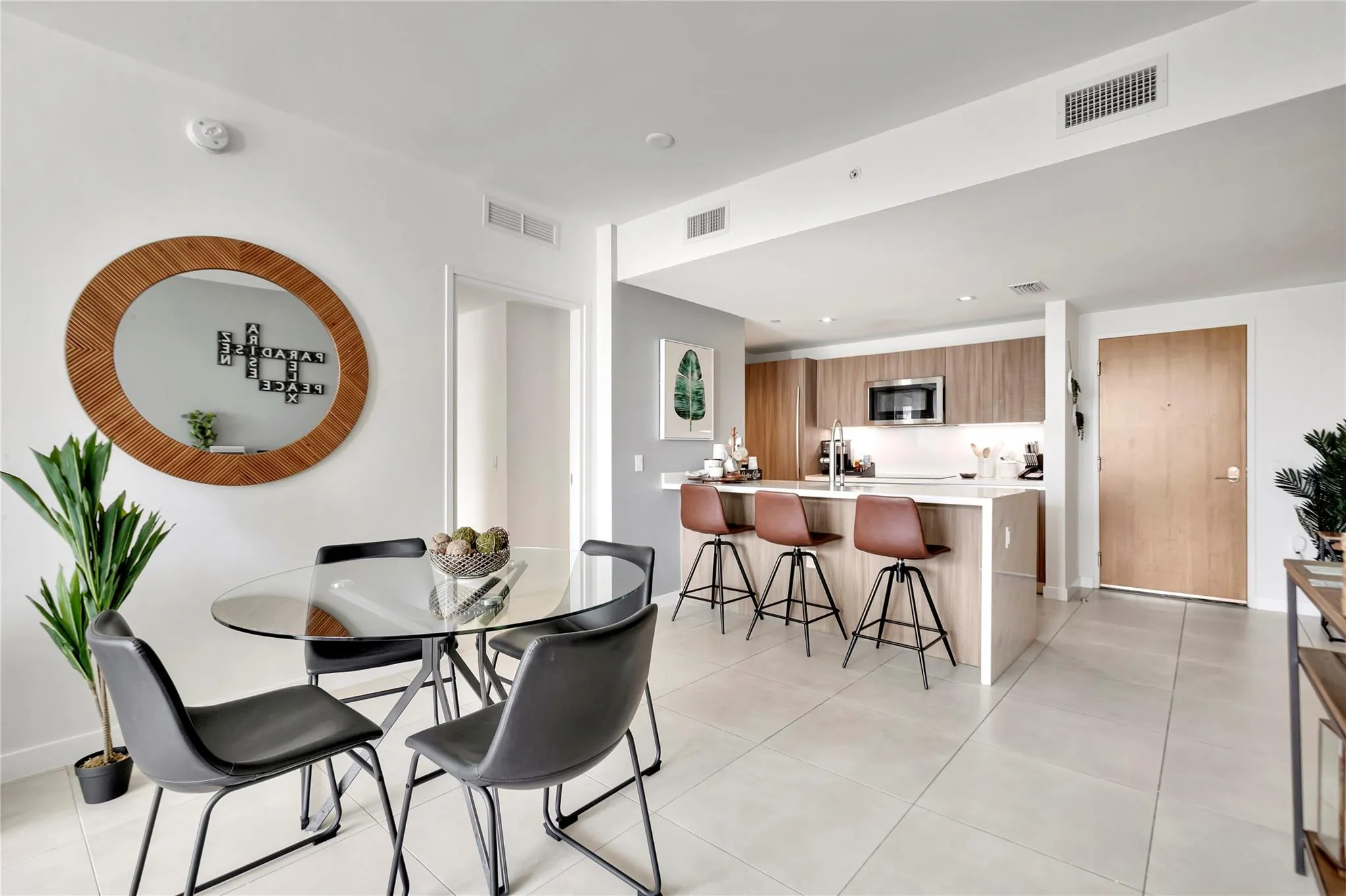 401 N Birch Rd, #504