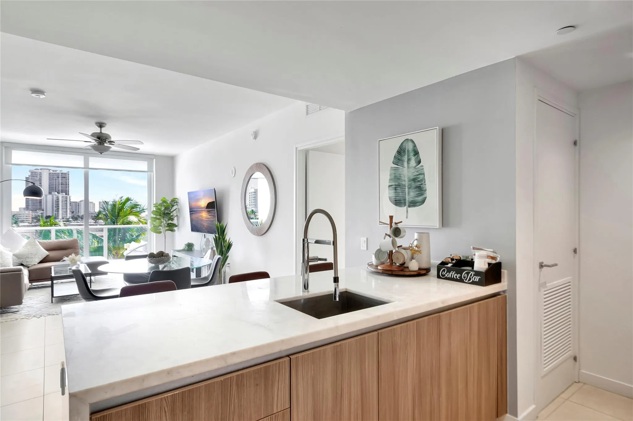 401 N Birch Rd, #504