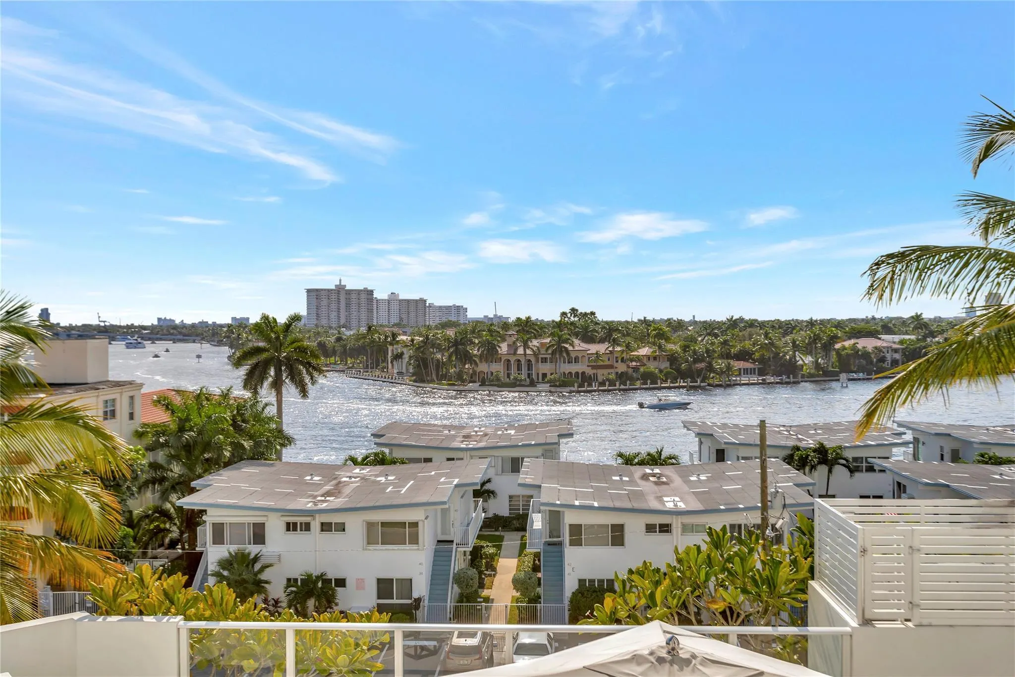 401 N Birch Rd, #504