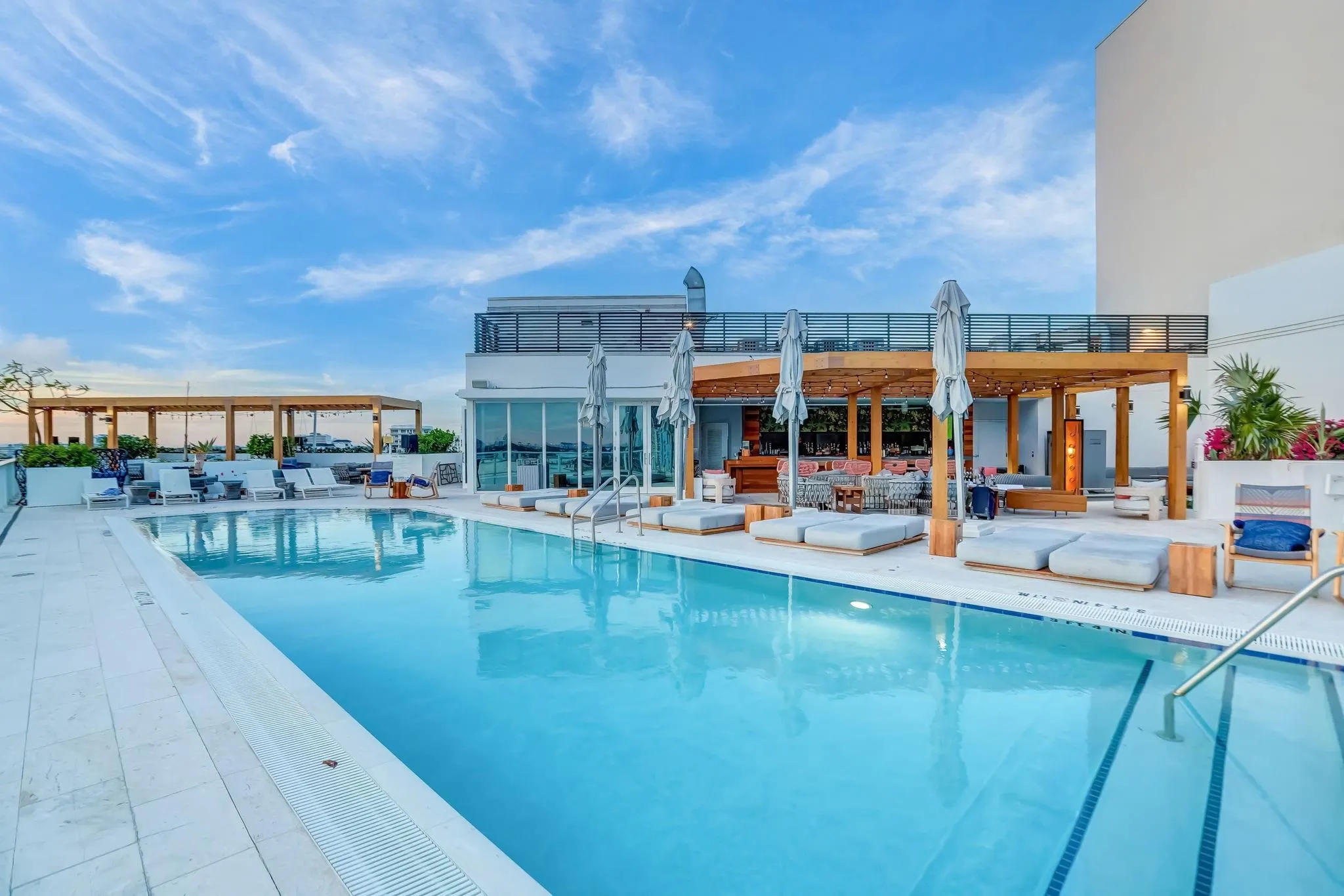 401 N Birch Rd, #504