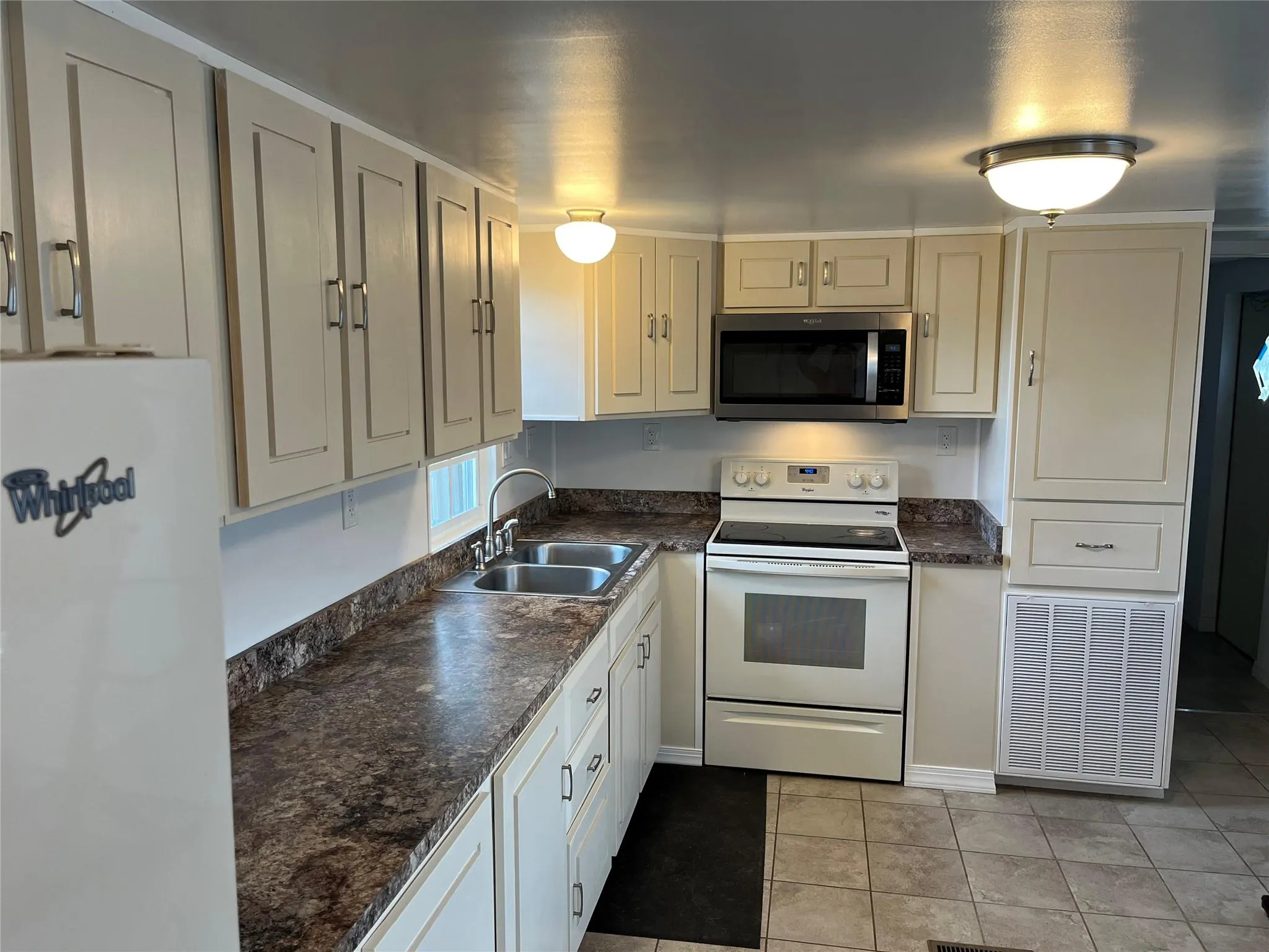 2228 SW 83rd Ter